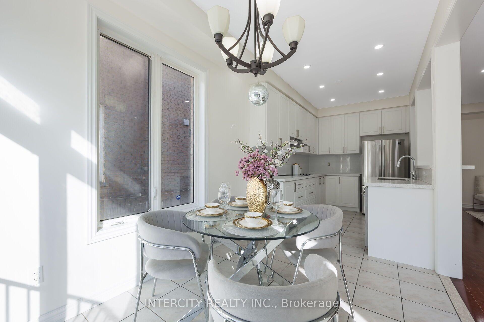 Photo 16 of 50 Royal Vista Road, Brampton, Bram West — HOMEH