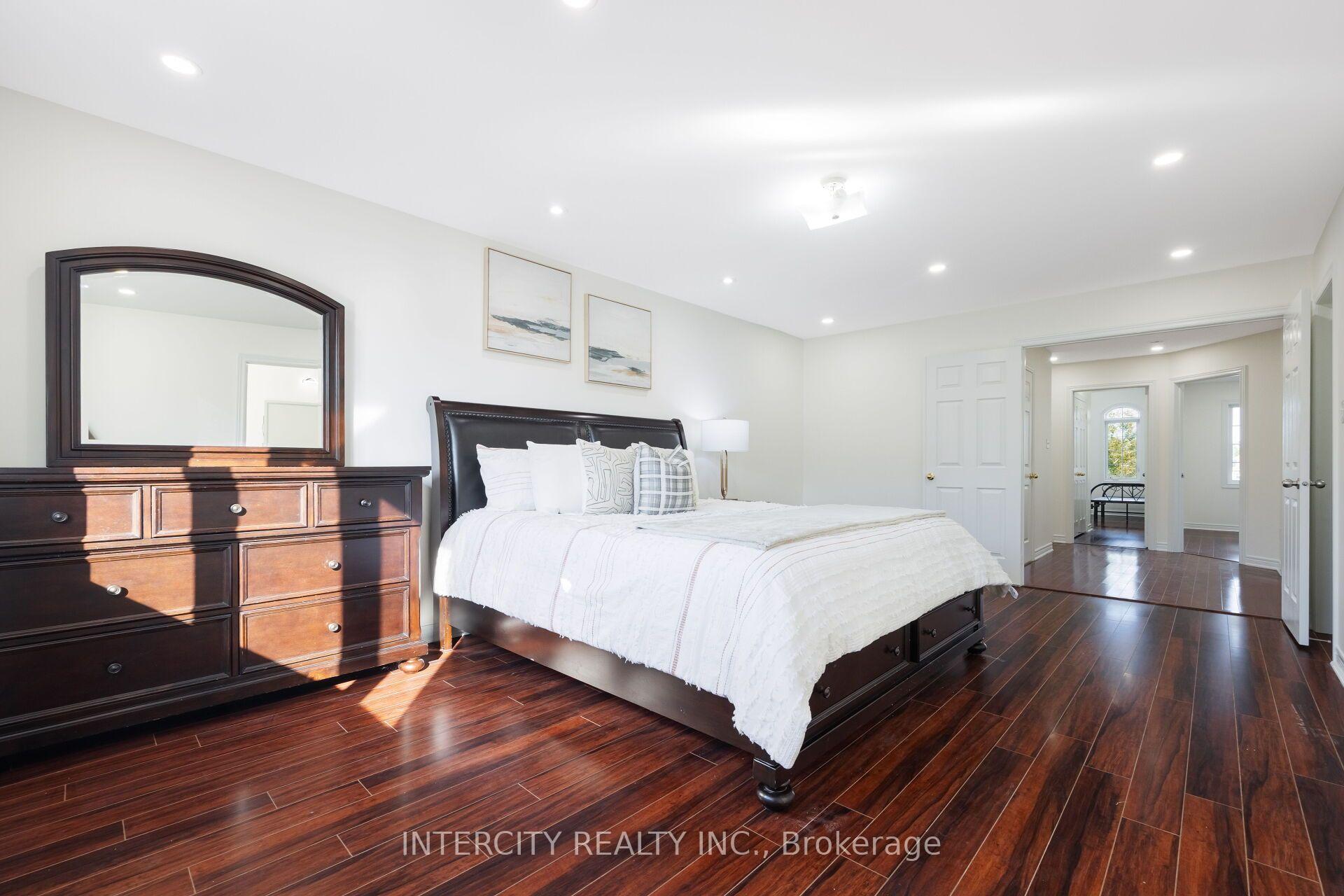 Photo 26 of 50 Royal Vista Road, Brampton, Bram West — HOMEH