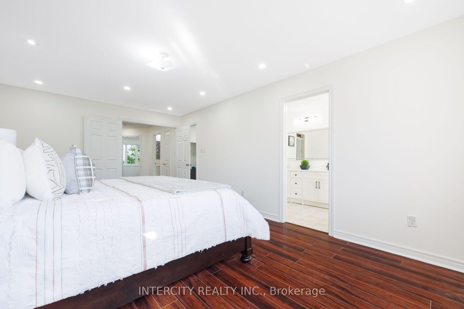 Photo 27 of 50 Royal Vista Road, Brampton, Bram West — HOMEH