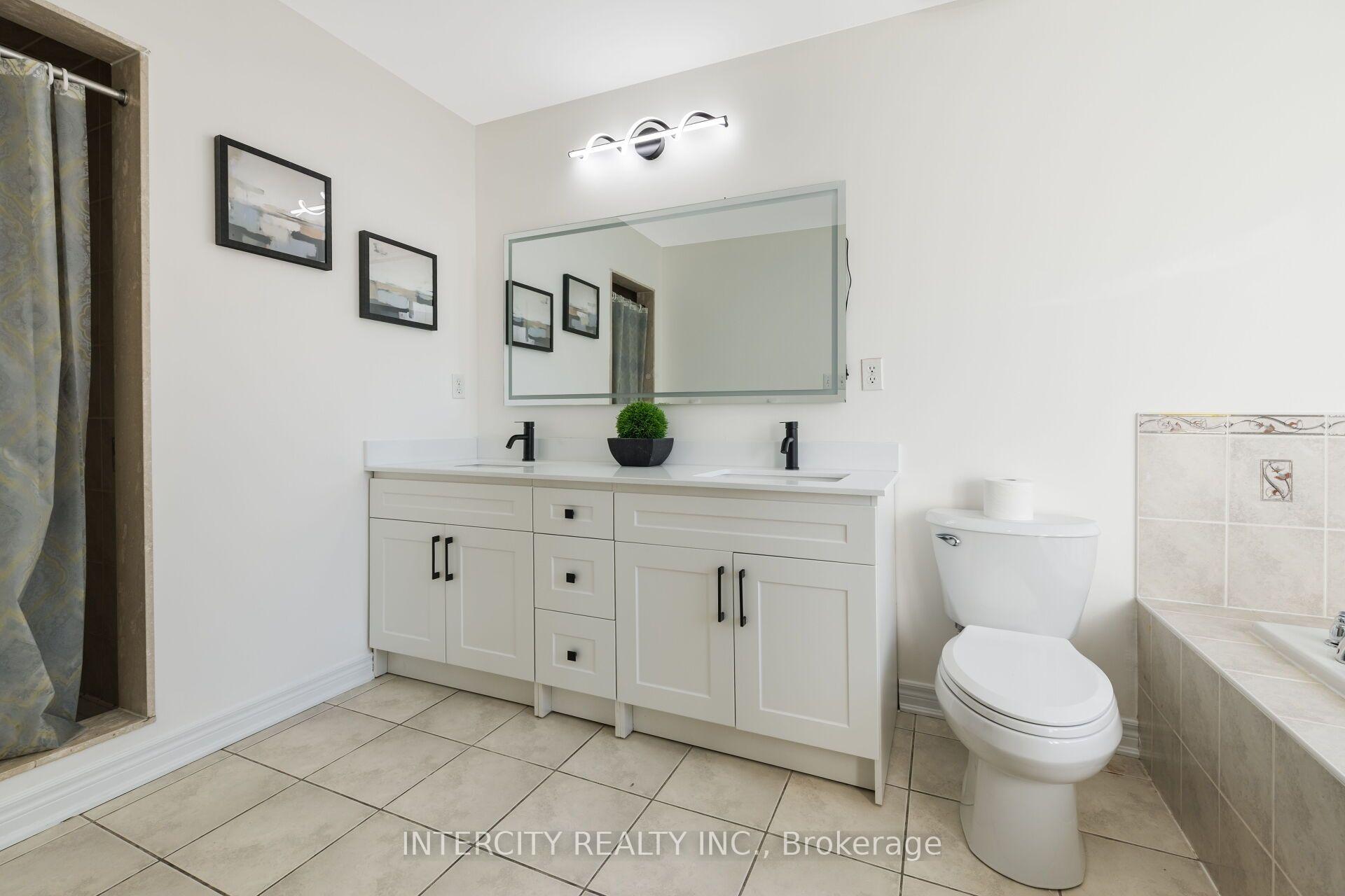 Photo 30 of 50 Royal Vista Road, Brampton, Bram West — HOMEH