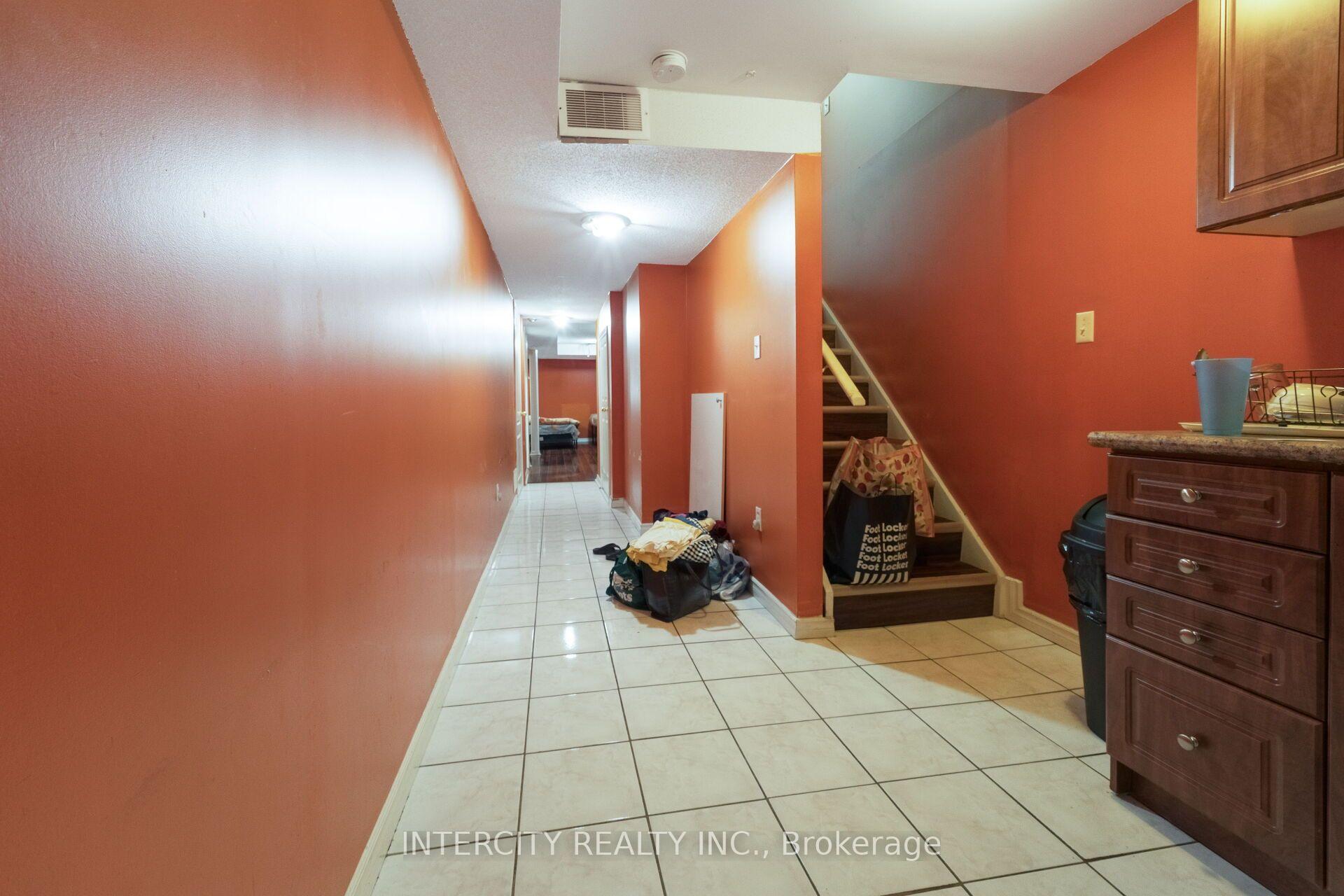Photo 44 of 50 Royal Vista Road, Brampton, Bram West — HOMEH