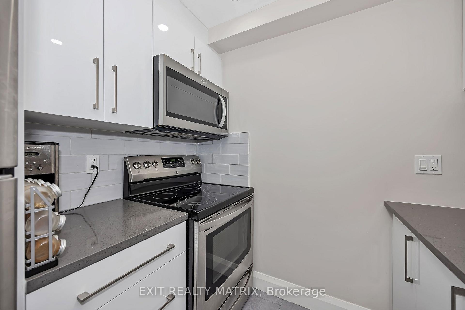 Photo 5 of Unit 206, 6532 Bilberry Drive, Ottawa, Orleans Wood — HOMEH