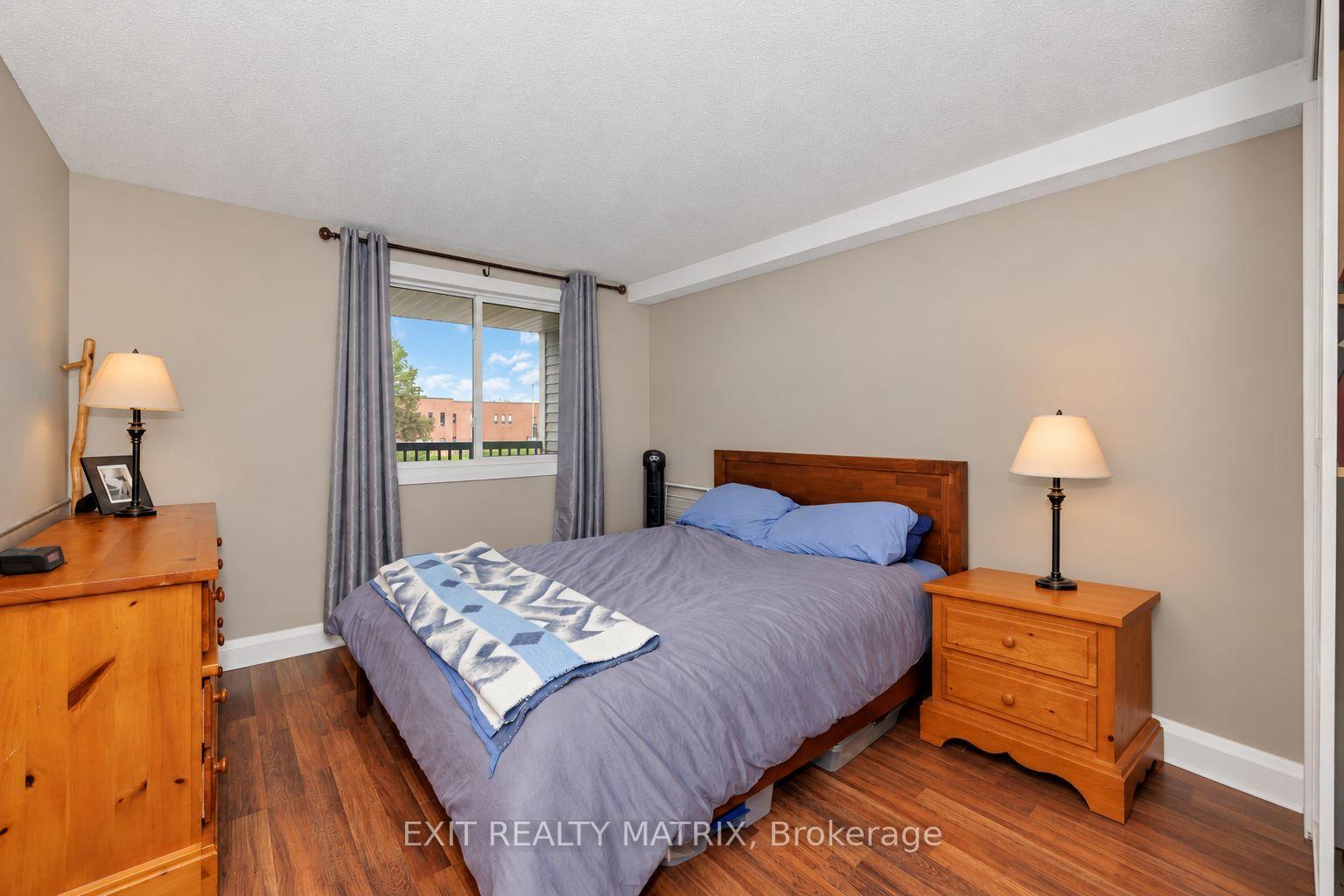 Photo 12 of Unit 206, 6532 Bilberry Drive, Ottawa, Orleans Wood — HOMEH
