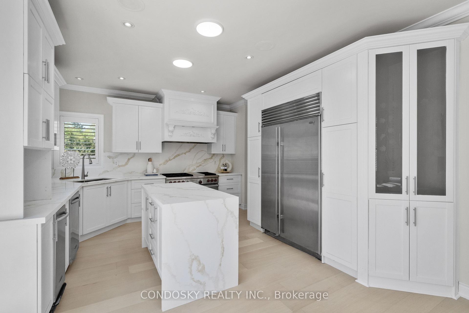Photo 12 of 3322 Fox Run Circle, Oakville, Bronte — HOMEH