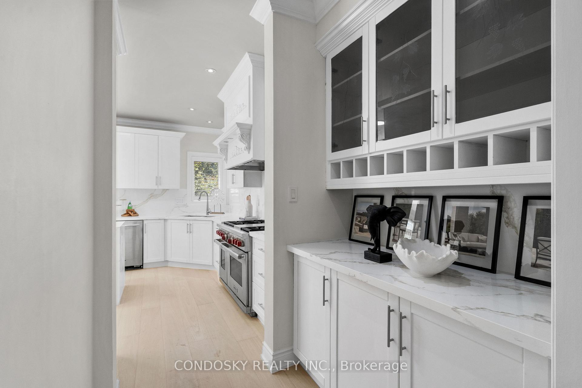 Photo 15 of 3322 Fox Run Circle, Oakville, Bronte — HOMEH