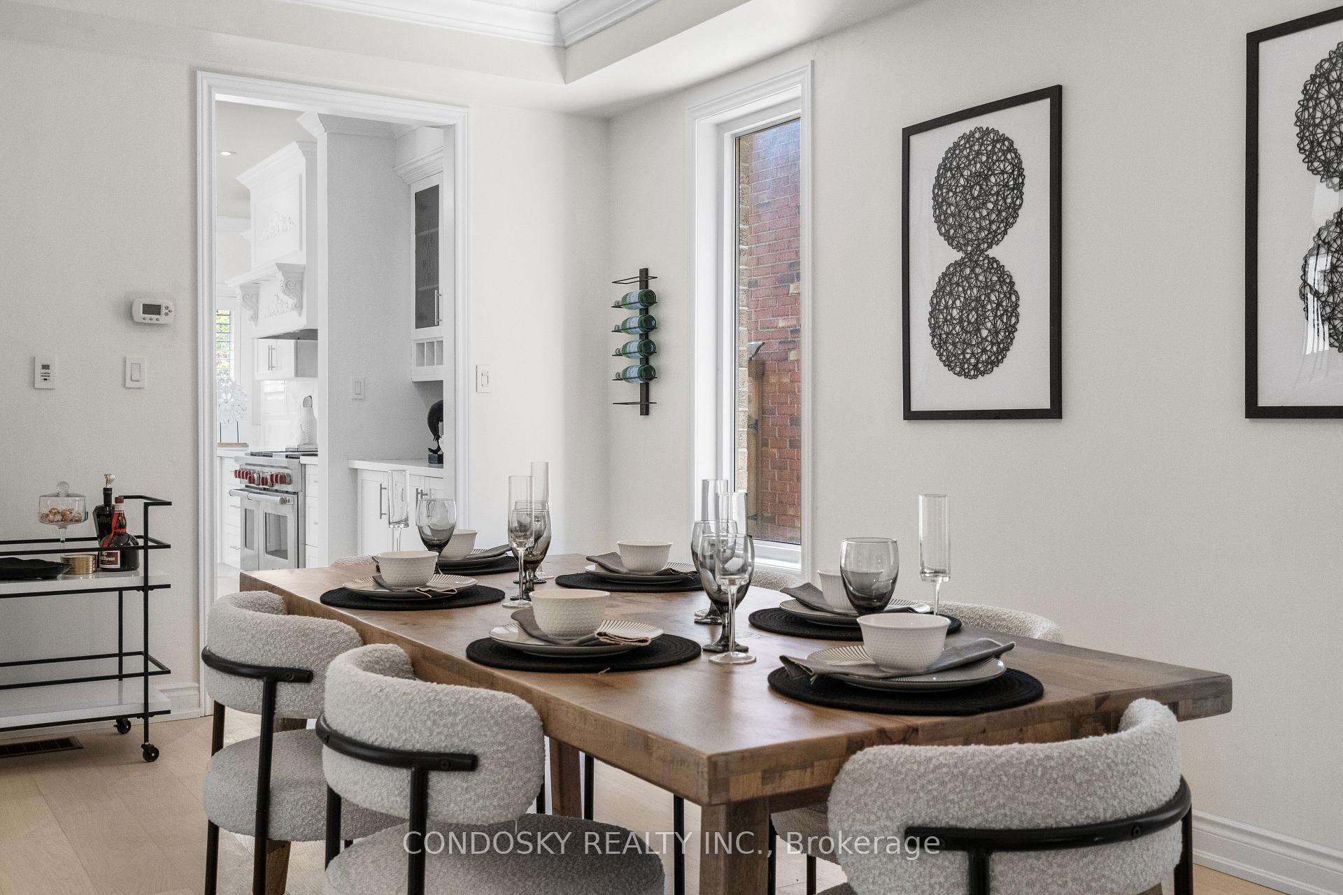 Photo 18 of 3322 Fox Run Circle, Oakville, Bronte — HOMEH