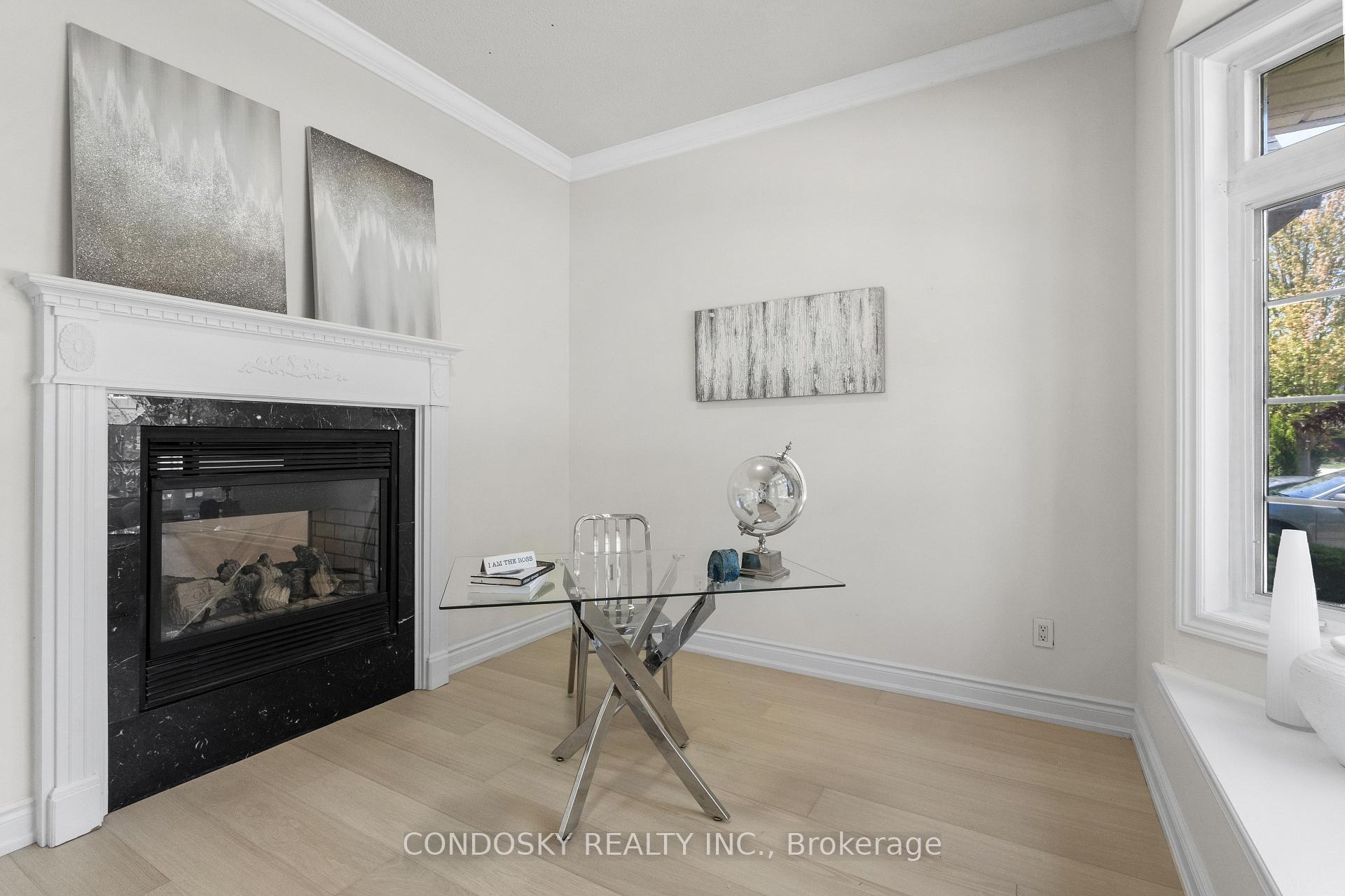 Photo 19 of 3322 Fox Run Circle, Oakville, Bronte — HOMEH
