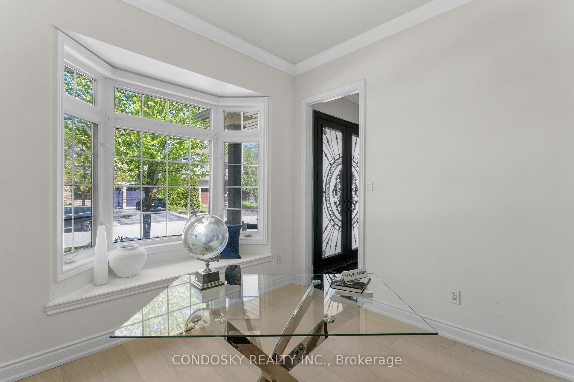 Photo 20 of 3322 Fox Run Circle, Oakville, Bronte — HOMEH
