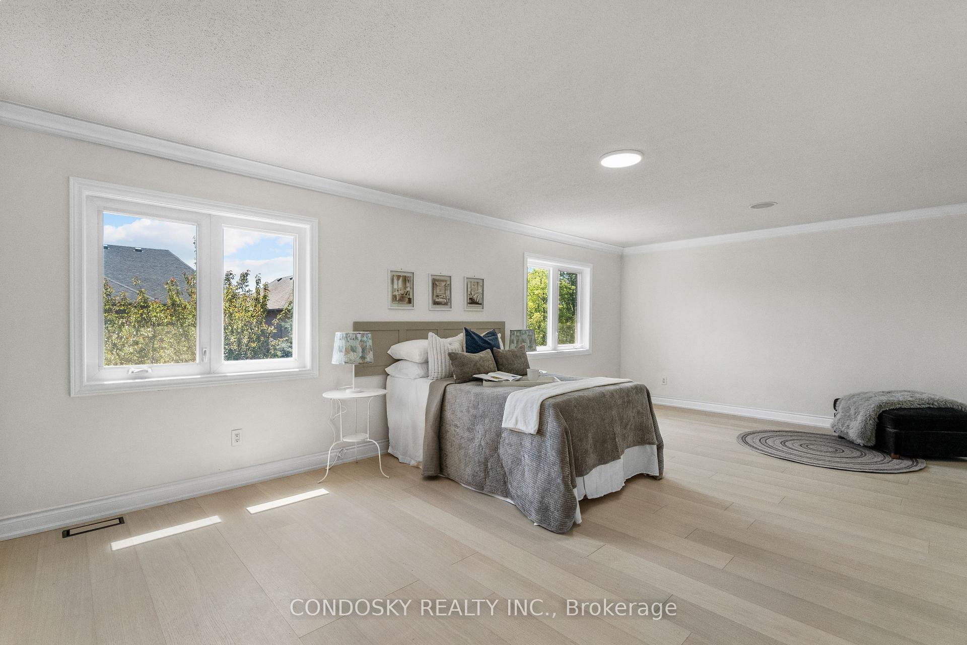 Photo 23 of 3322 Fox Run Circle, Oakville, Bronte — HOMEH