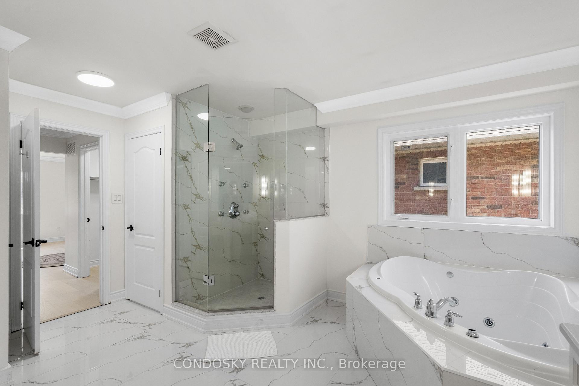 Photo 27 of 3322 Fox Run Circle, Oakville, Bronte — HOMEH