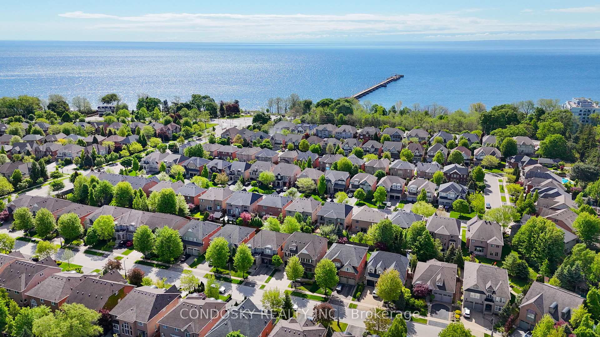 Photo 50 of 3322 Fox Run Circle, Oakville, Bronte — HOMEH
