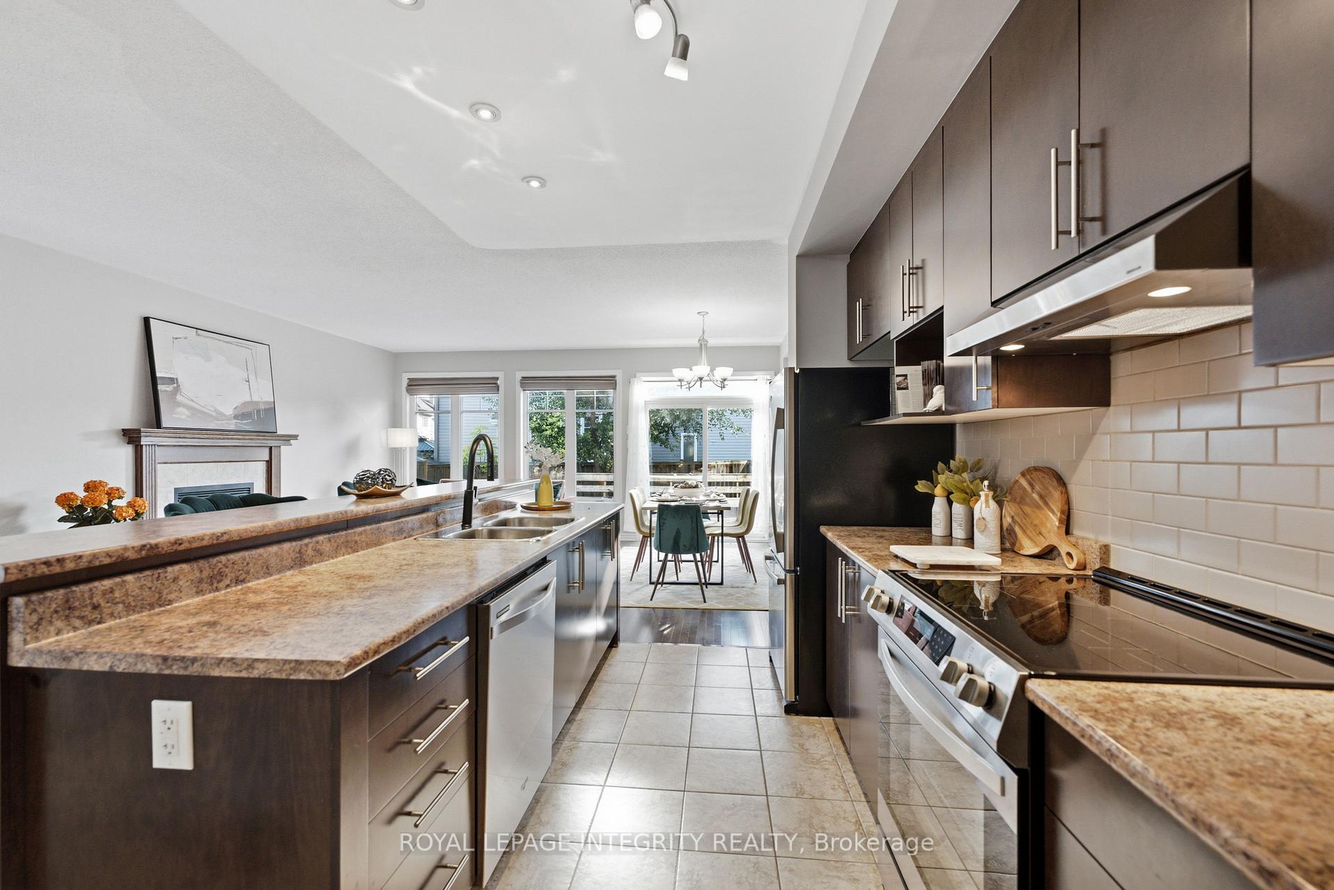 Photo 9 of 661 Willowmere Way, Ottawa, Blossom Park/Kemp Park/Findlay Creek — HOMEH