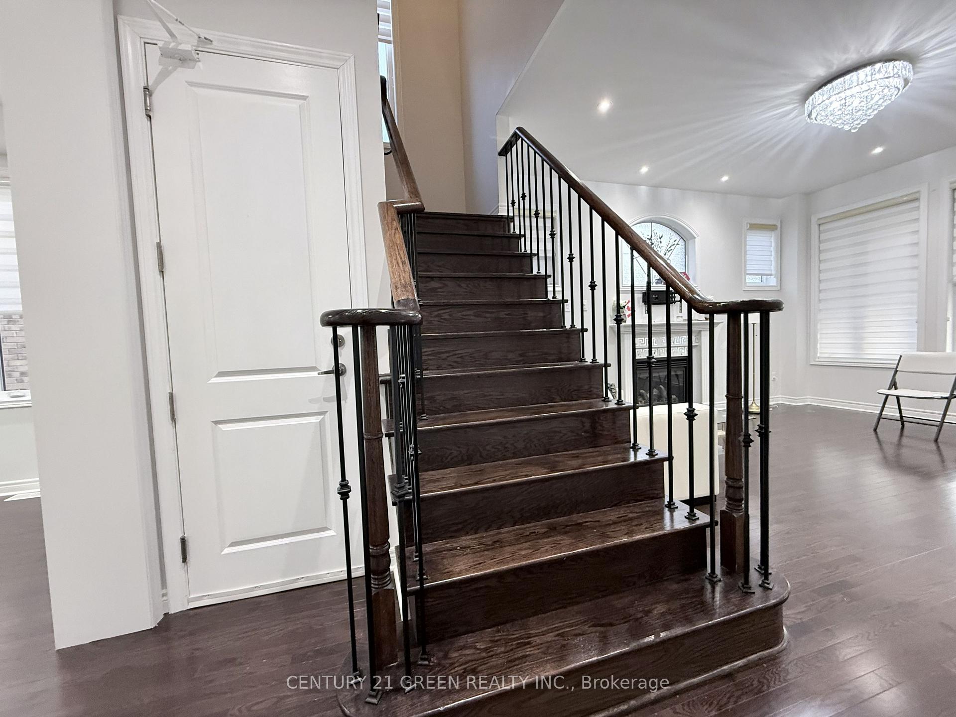 Photo 7 of Unit Upper, 43 Black Diamond Crescent, Brampton, Credit Valley — HOMEH