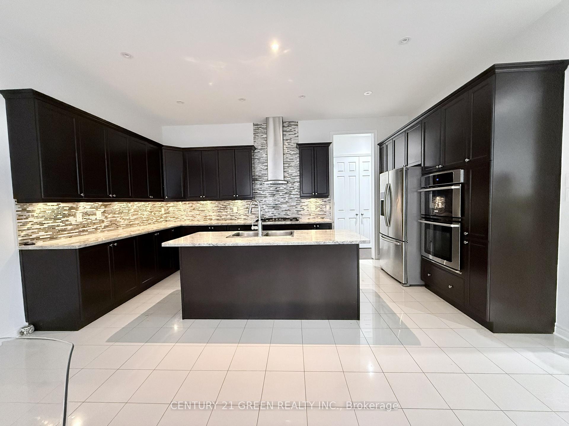 Photo 14 of Unit Upper, 43 Black Diamond Crescent, Brampton, Credit Valley — HOMEH