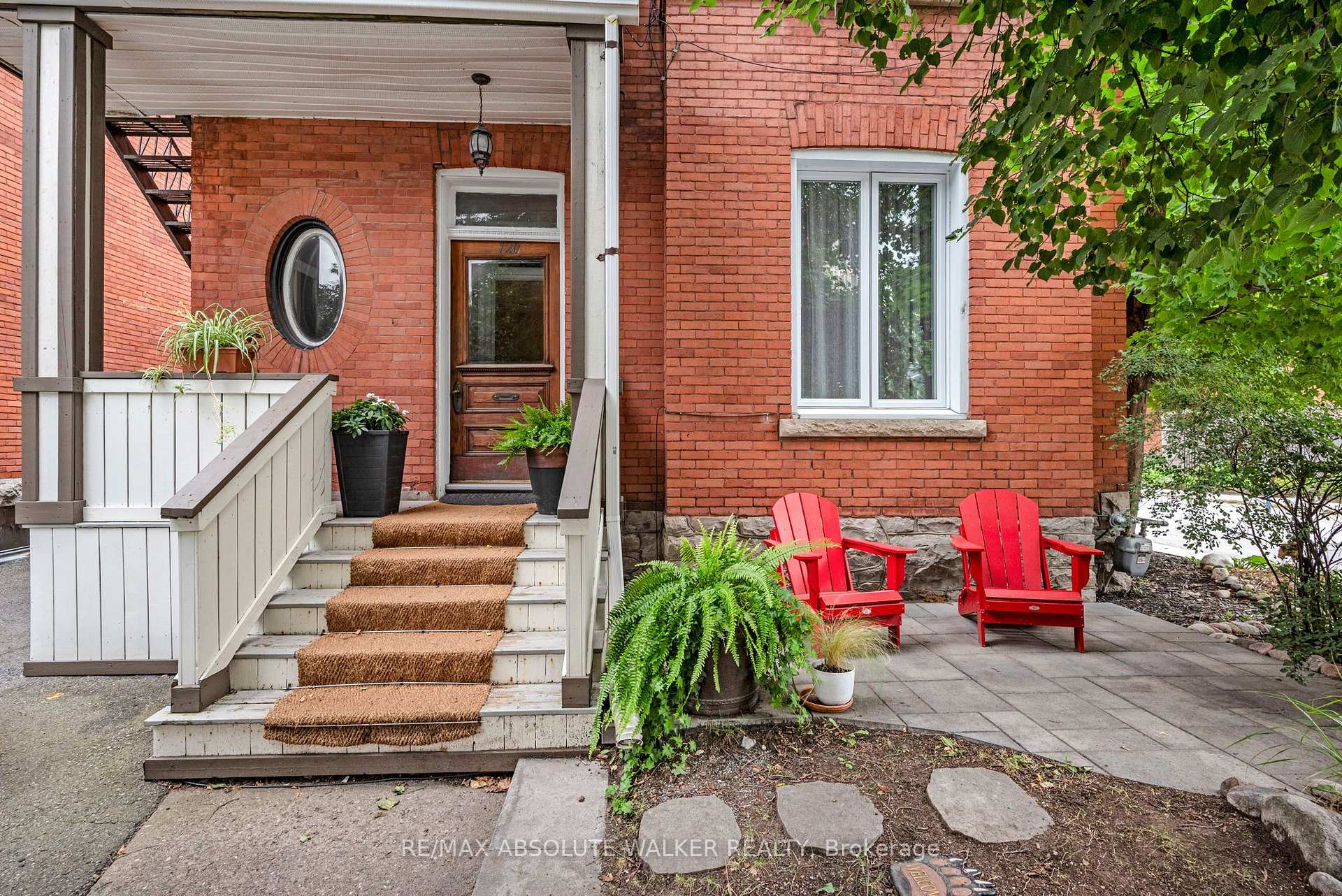 Photo of 120 Strathcona Avenue