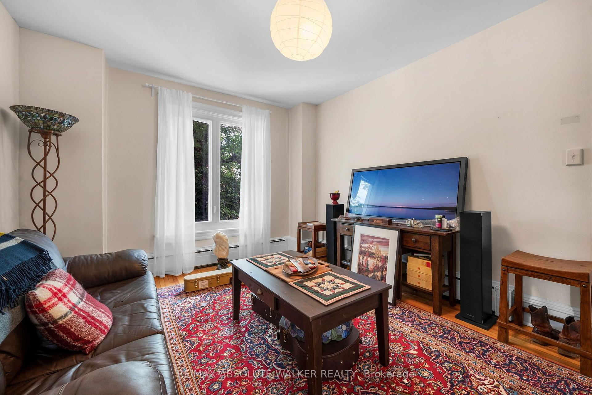 Photo 10 of 120 Strathcona Avenue, Ottawa, Glebe — HOMEH