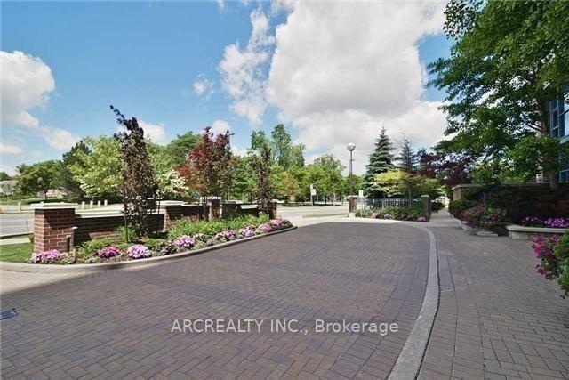 Photo 5 of Unit 421, 233 Beecroft Road, North York, Willowdale West — HOMEH
