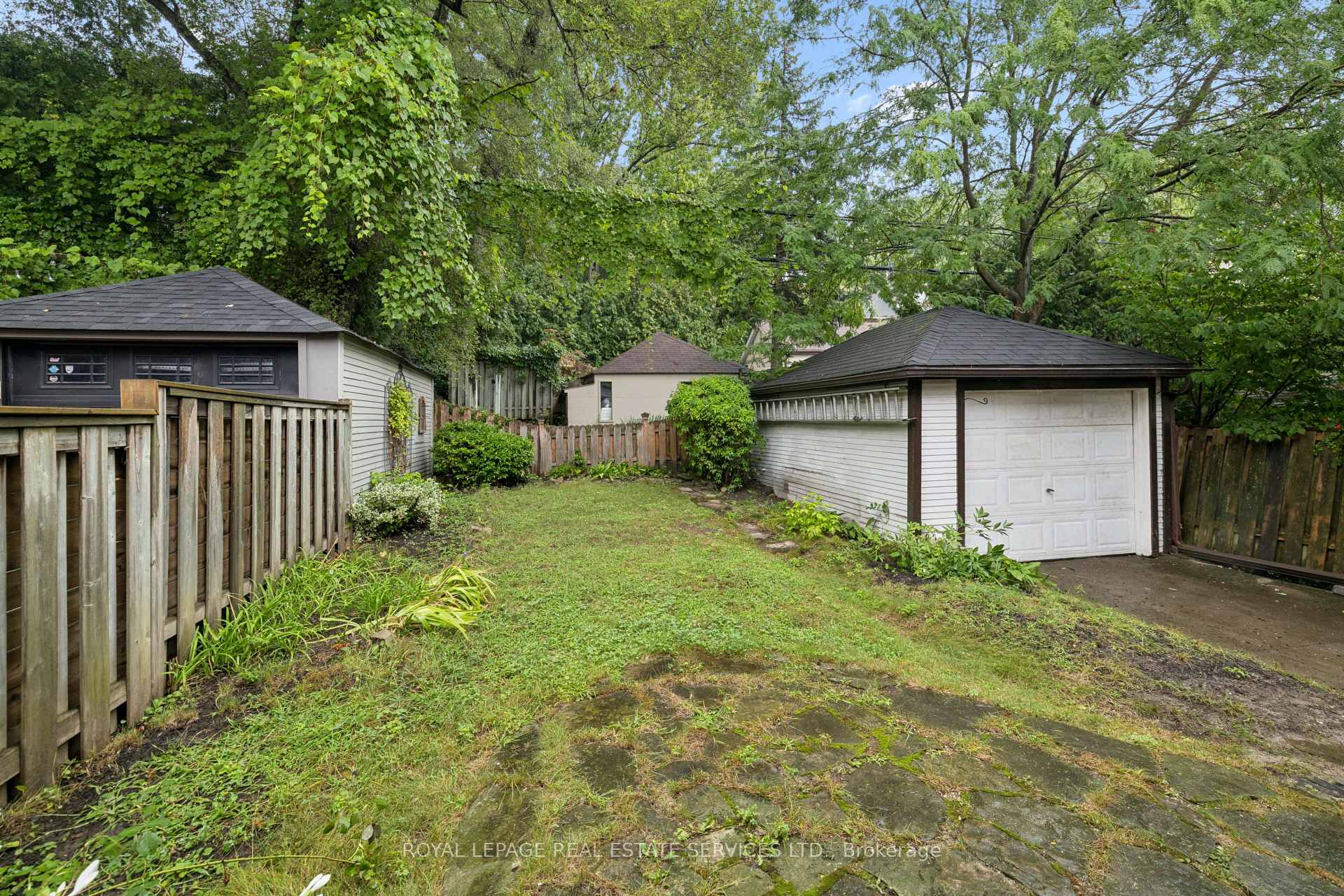 Photo 17 of 87 Riverview Gardens, Toronto, Lambton Baby Point — HOMEH