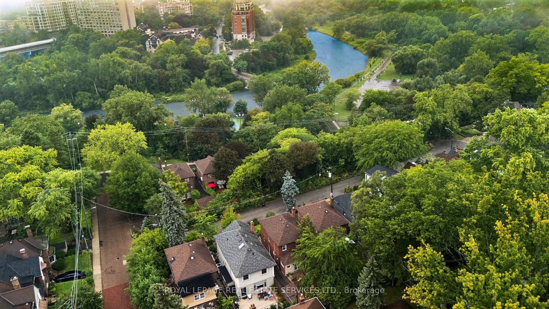 Photo 19 of 87 Riverview Gardens, Toronto, Lambton Baby Point — HOMEH