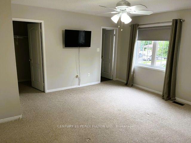 Photo 15 of 872 Oaktree Crescent, Newmarket, Summerhill Estates — HOMEH