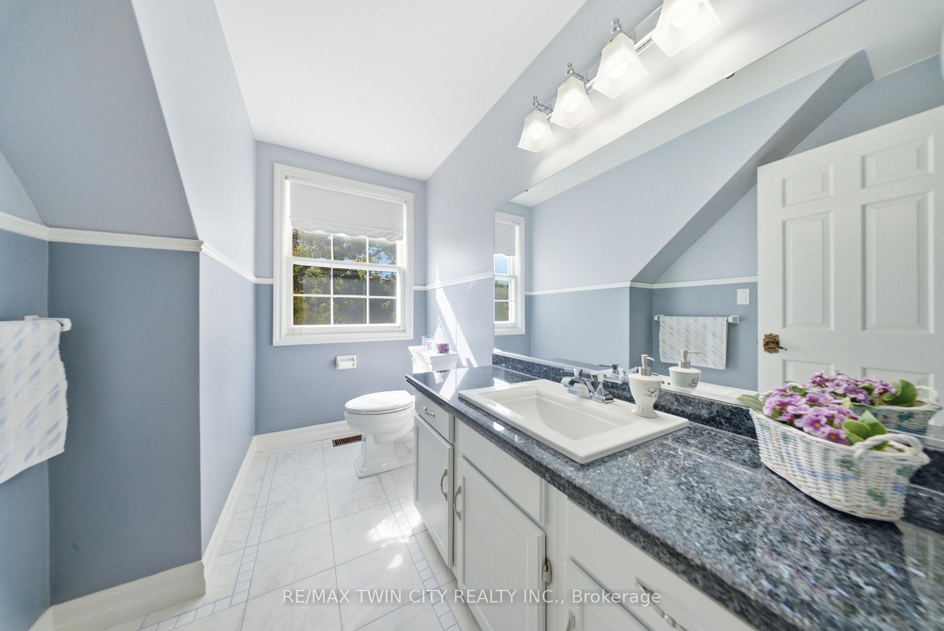Photo 27 of 12 Highland Drive, Brant, Brantford Twp — HOMEH