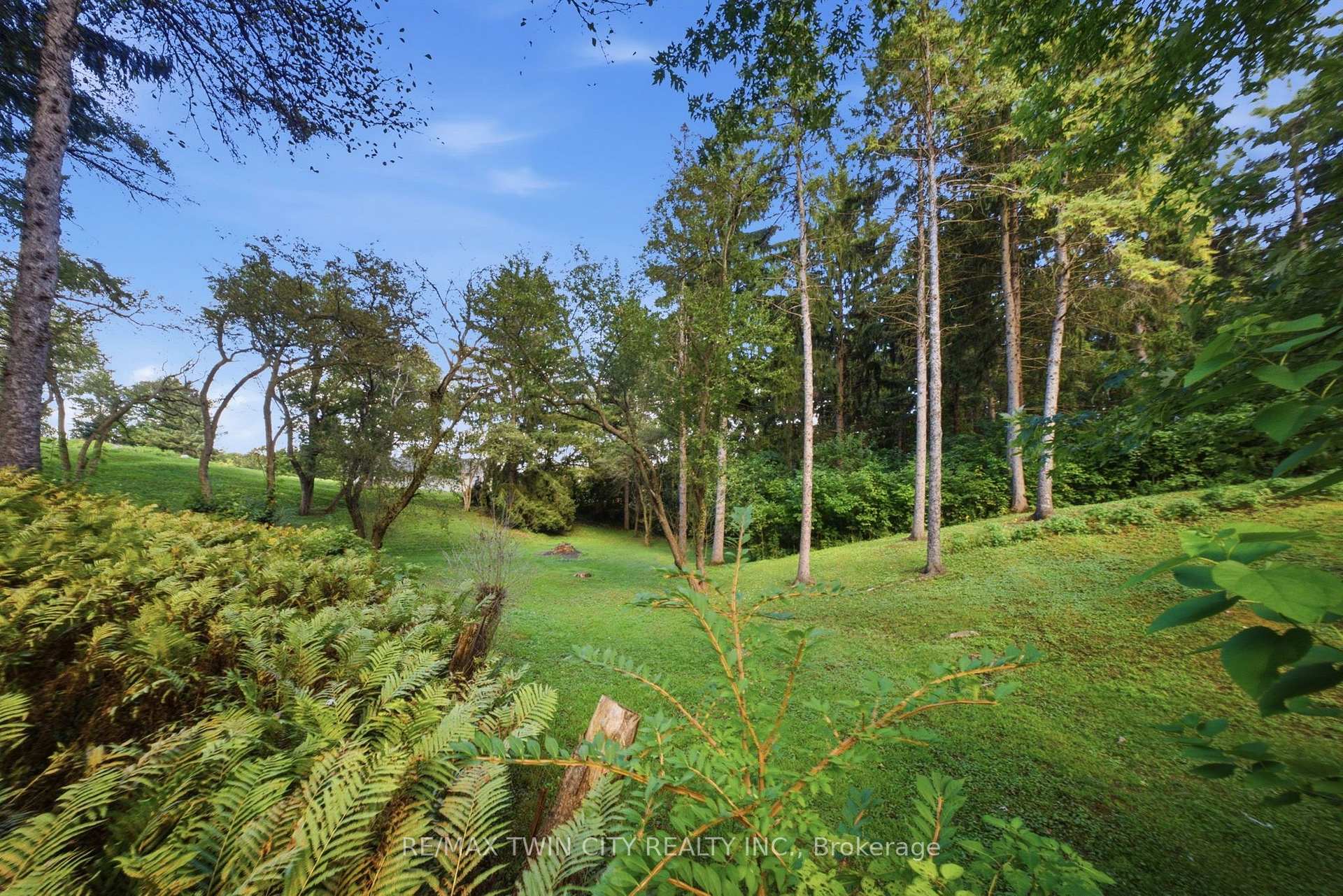Photo 43 of 12 Highland Drive, Brant, Brantford Twp — HOMEH