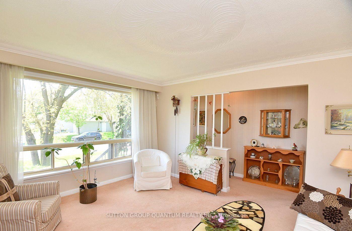 Photo 15 of 499 Valley Drive N, Oakville, West — HOMEH