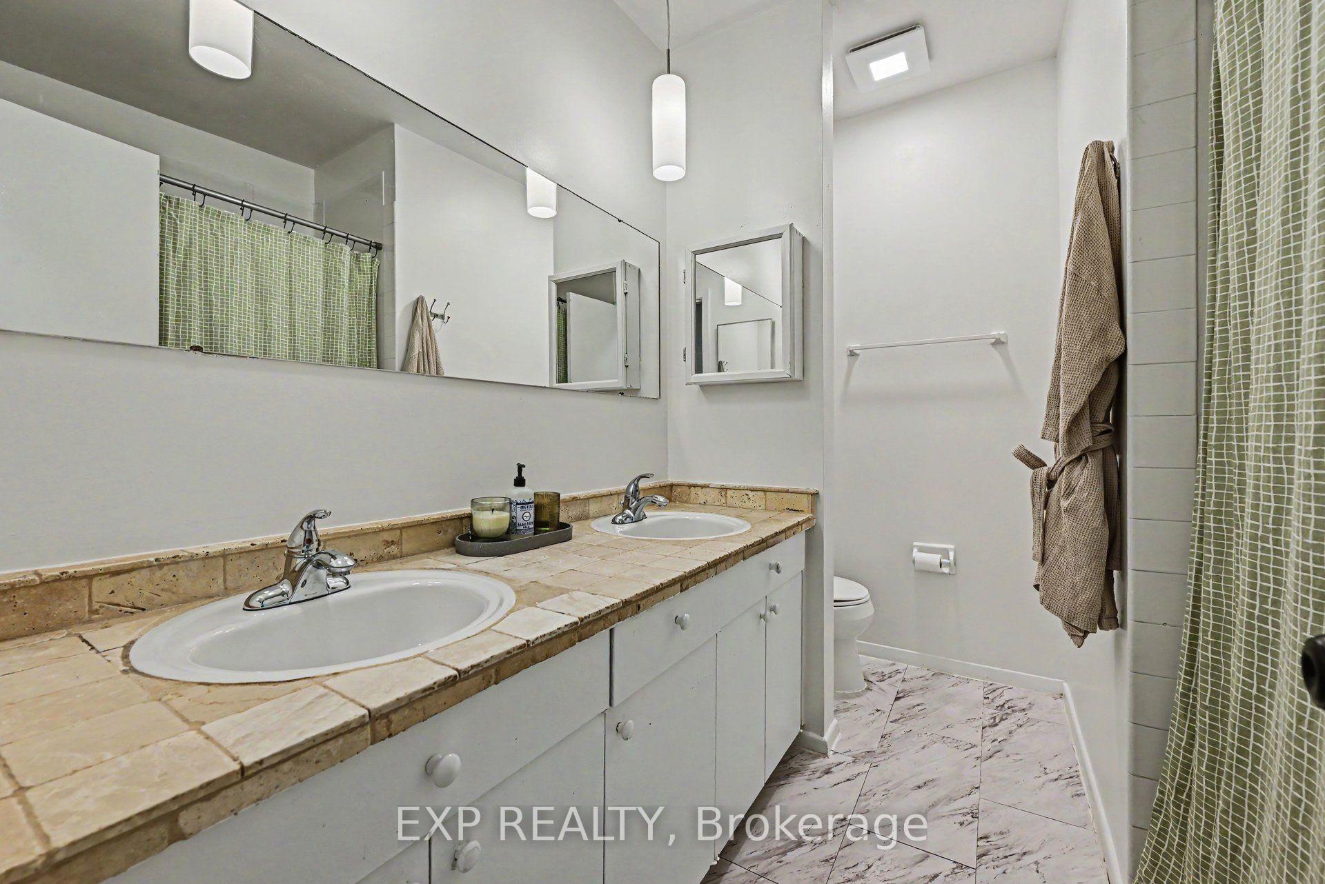 Photo 23 of 2385 Walkley Road, Ottawa, Hawthorne Meadows — HOMEH