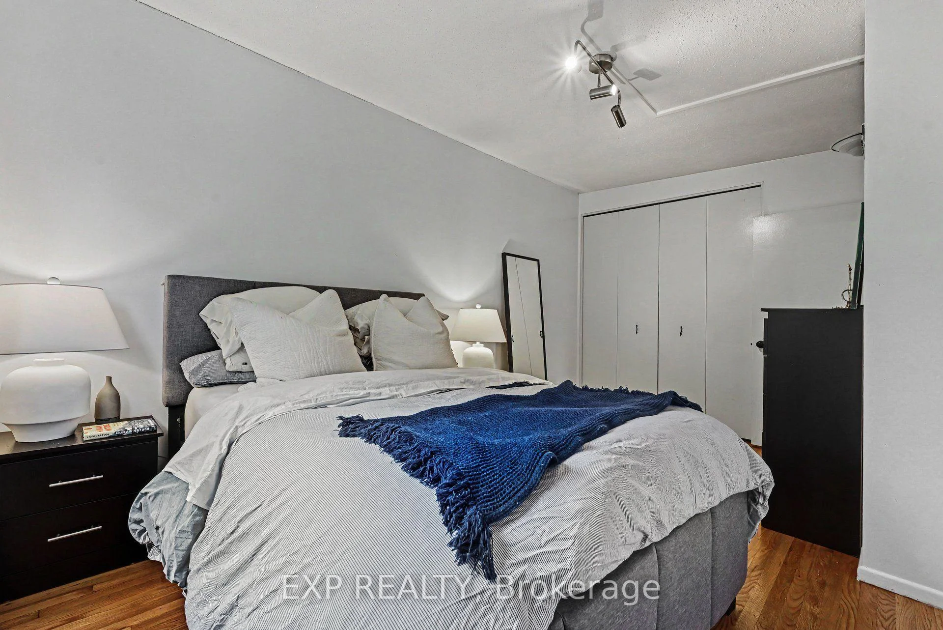 Photo 22 of 2385 Walkley Road, Ottawa, Hawthorne Meadows — HOMEH