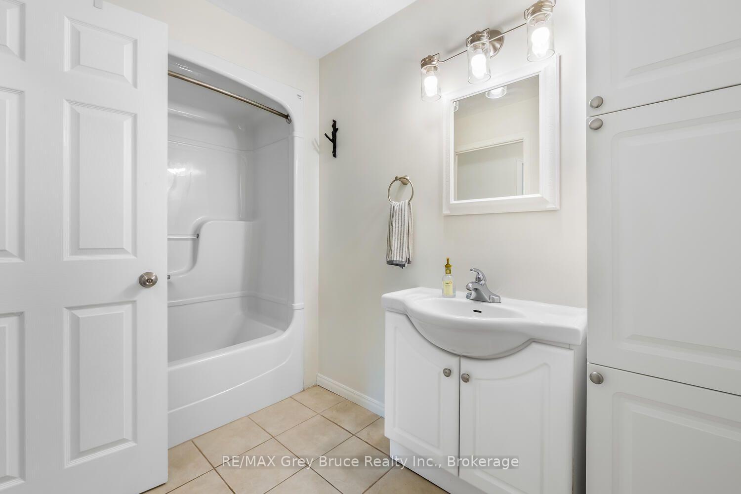 Photo 15 of 32 Sugarbush Road, South Bruce Peninsula — HOMEH