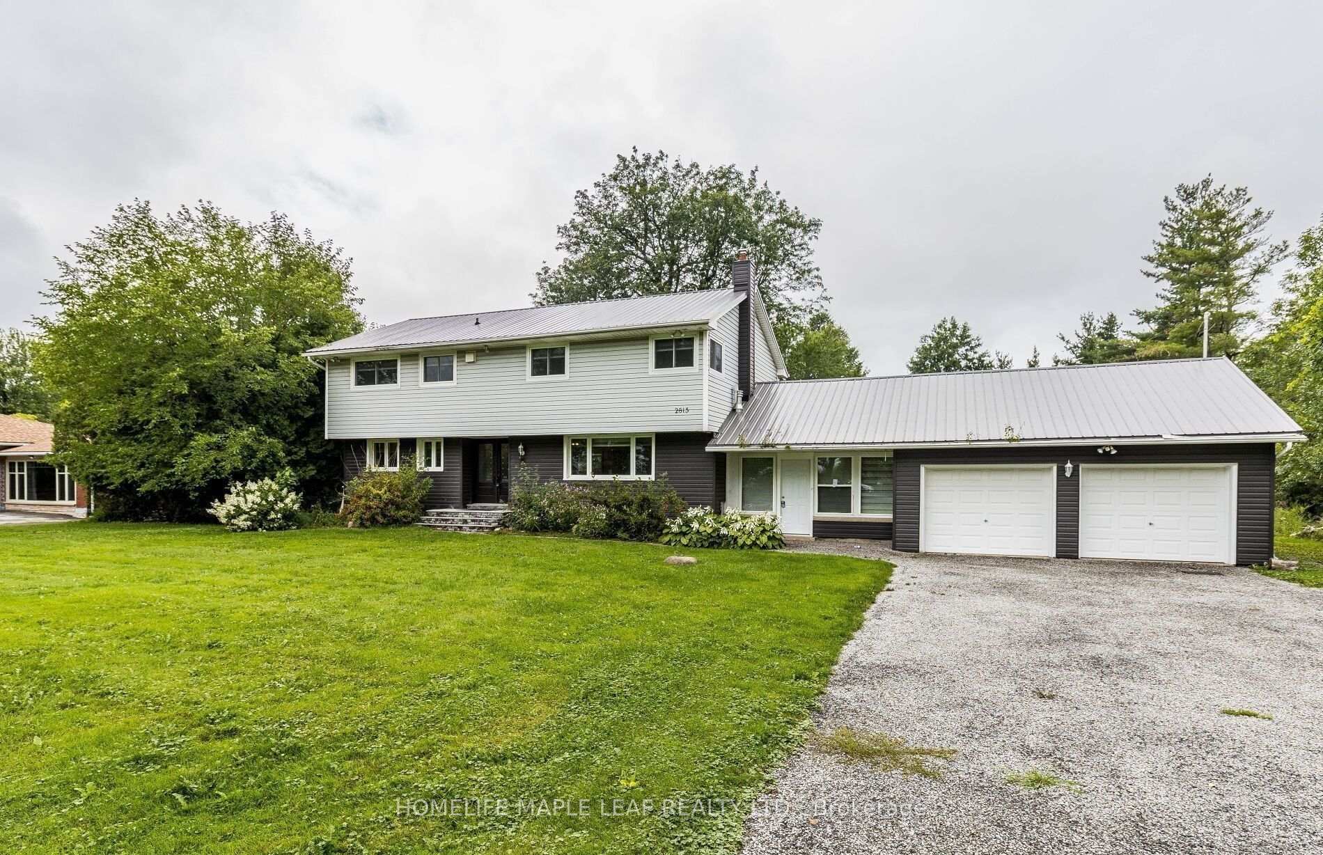 Front of 2815 Niagara River Parkway