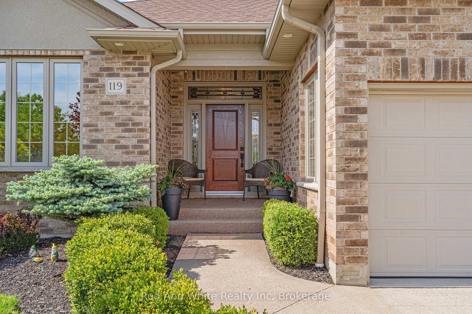 Photo 2 of 119 Gerber Meadows Drive, Wellesley — HOMEH