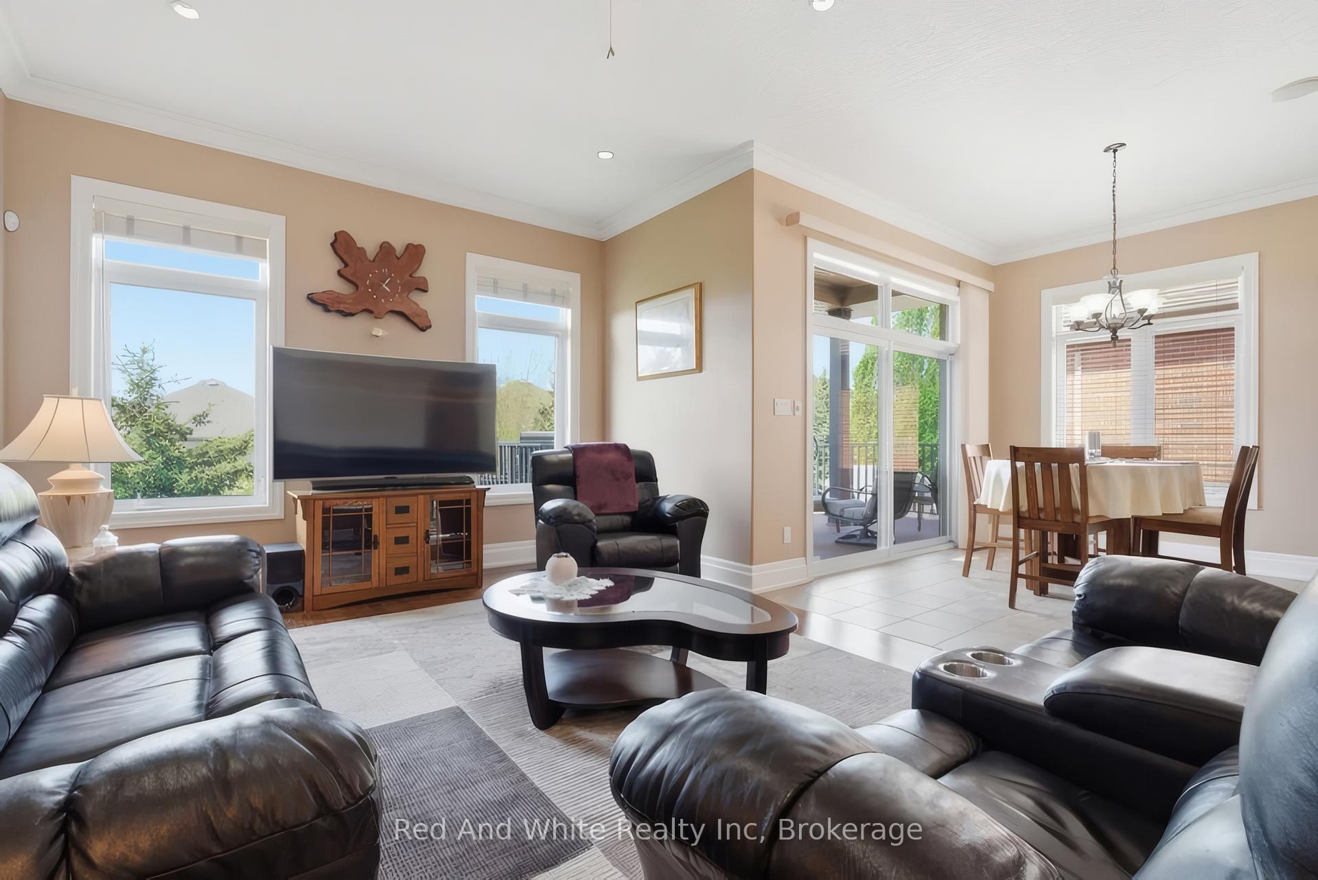 Photo 9 of 119 Gerber Meadows Drive, Wellesley — HOMEH