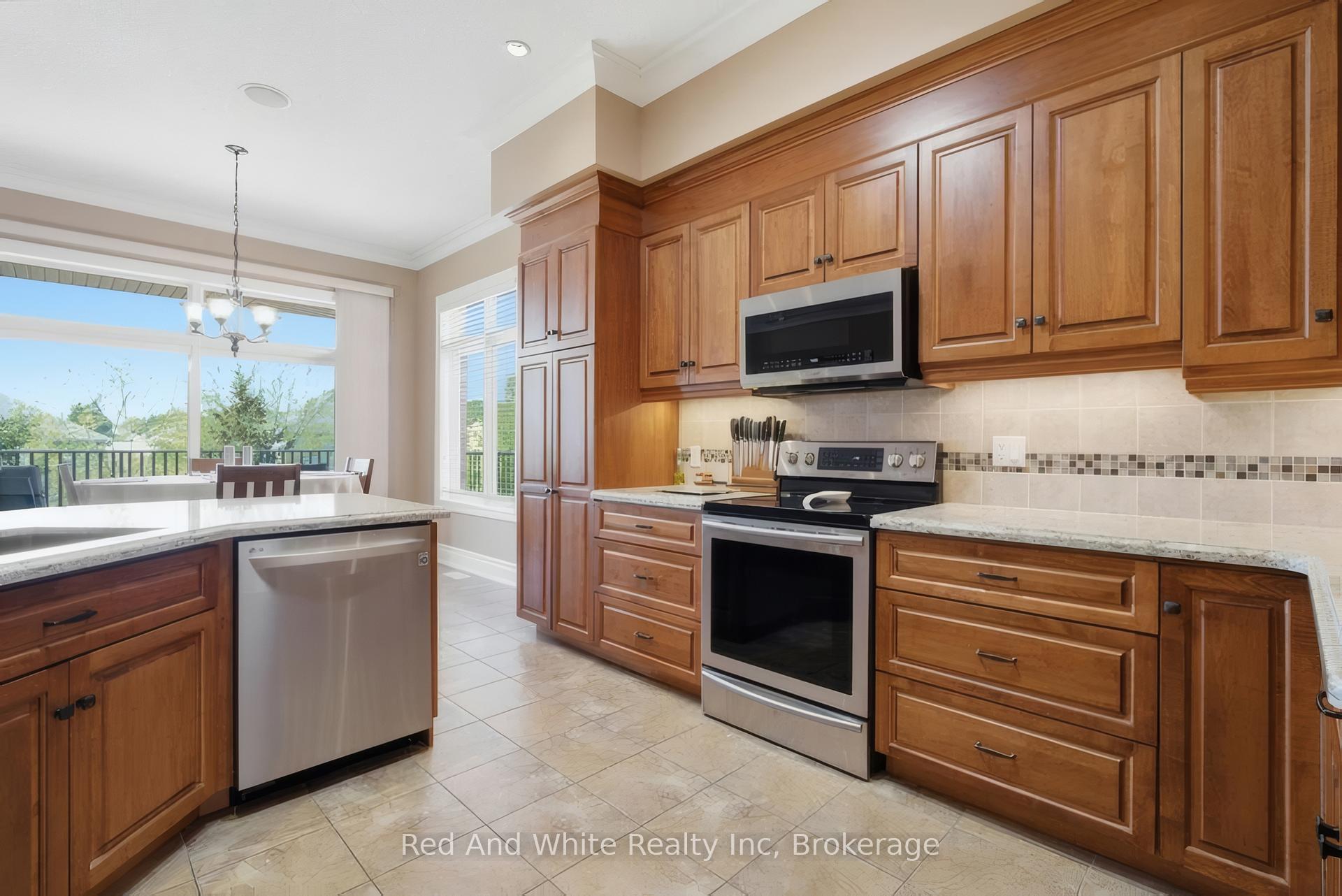 Photo 14 of 119 Gerber Meadows Drive, Wellesley — HOMEH