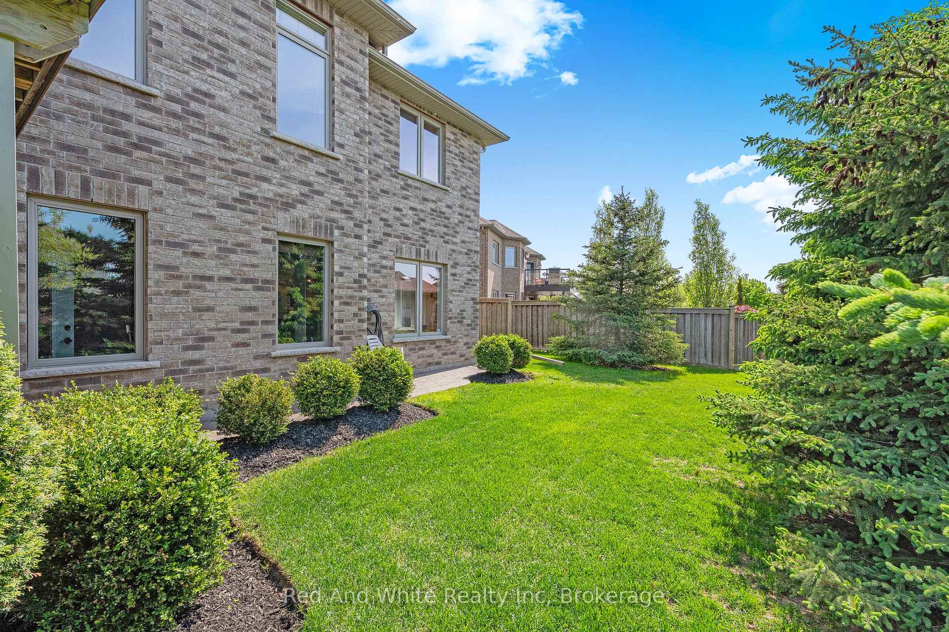 Photo 43 of 119 Gerber Meadows Drive, Wellesley — HOMEH