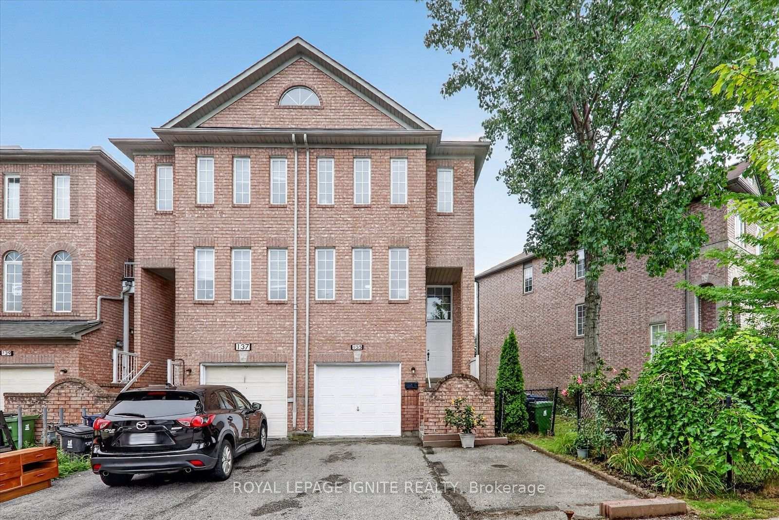 Photo 1 of 135 Conn Smythe Drive, Scarborough, Scarborough Village — HOMEH