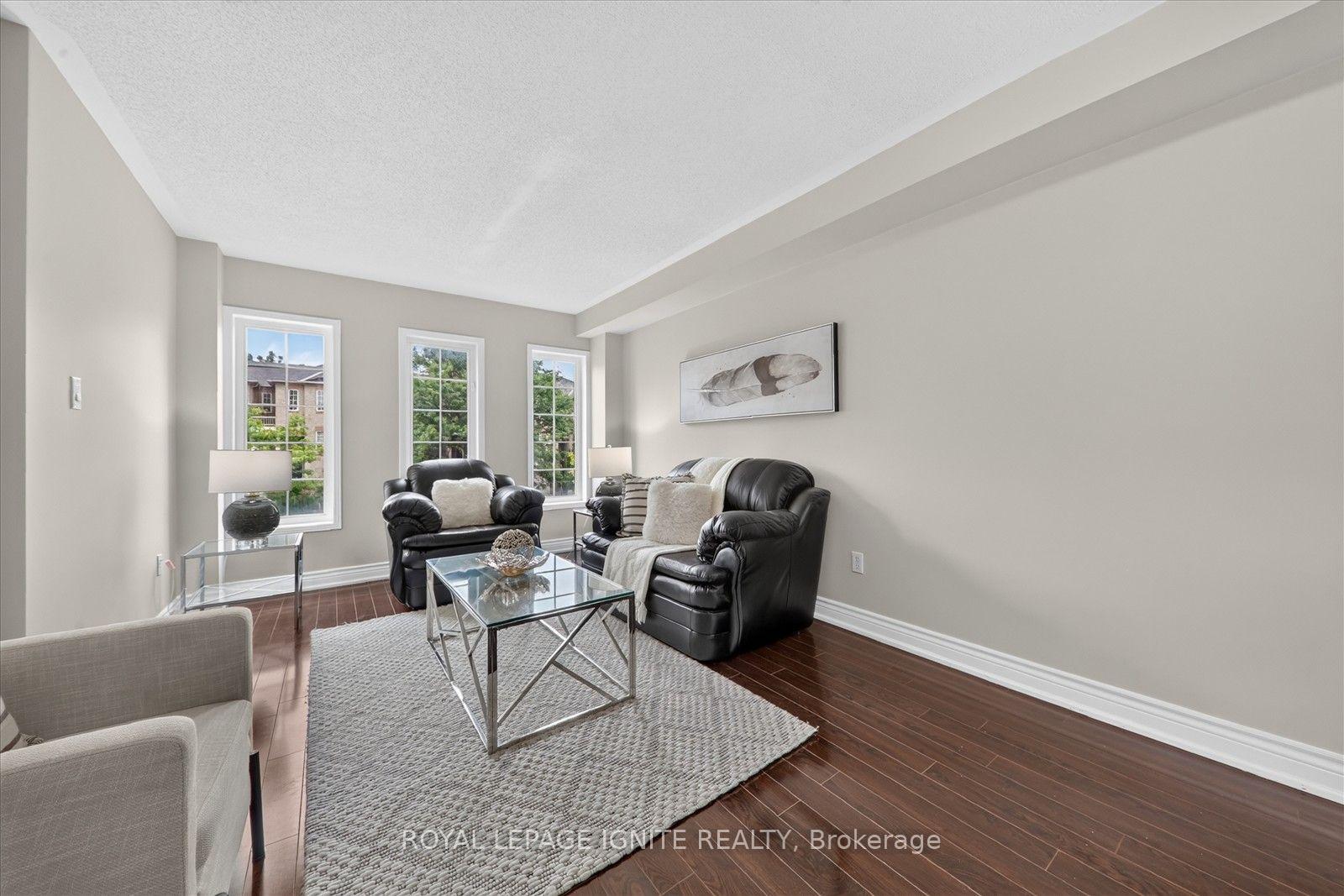 Photo 8 of 135 Conn Smythe Drive, Scarborough, Scarborough Village — HOMEH