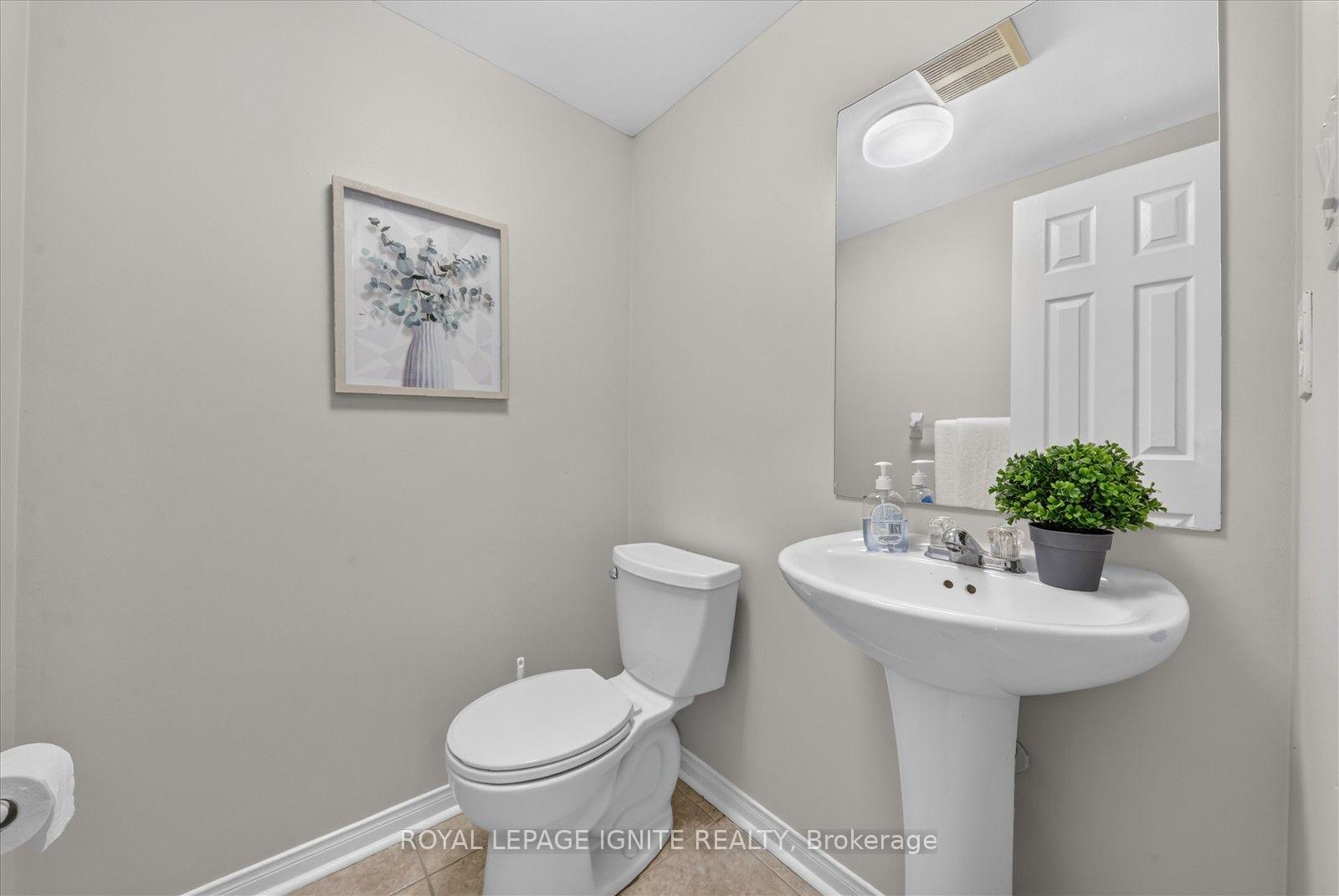 Photo 12 of 135 Conn Smythe Drive, Scarborough, Scarborough Village — HOMEH