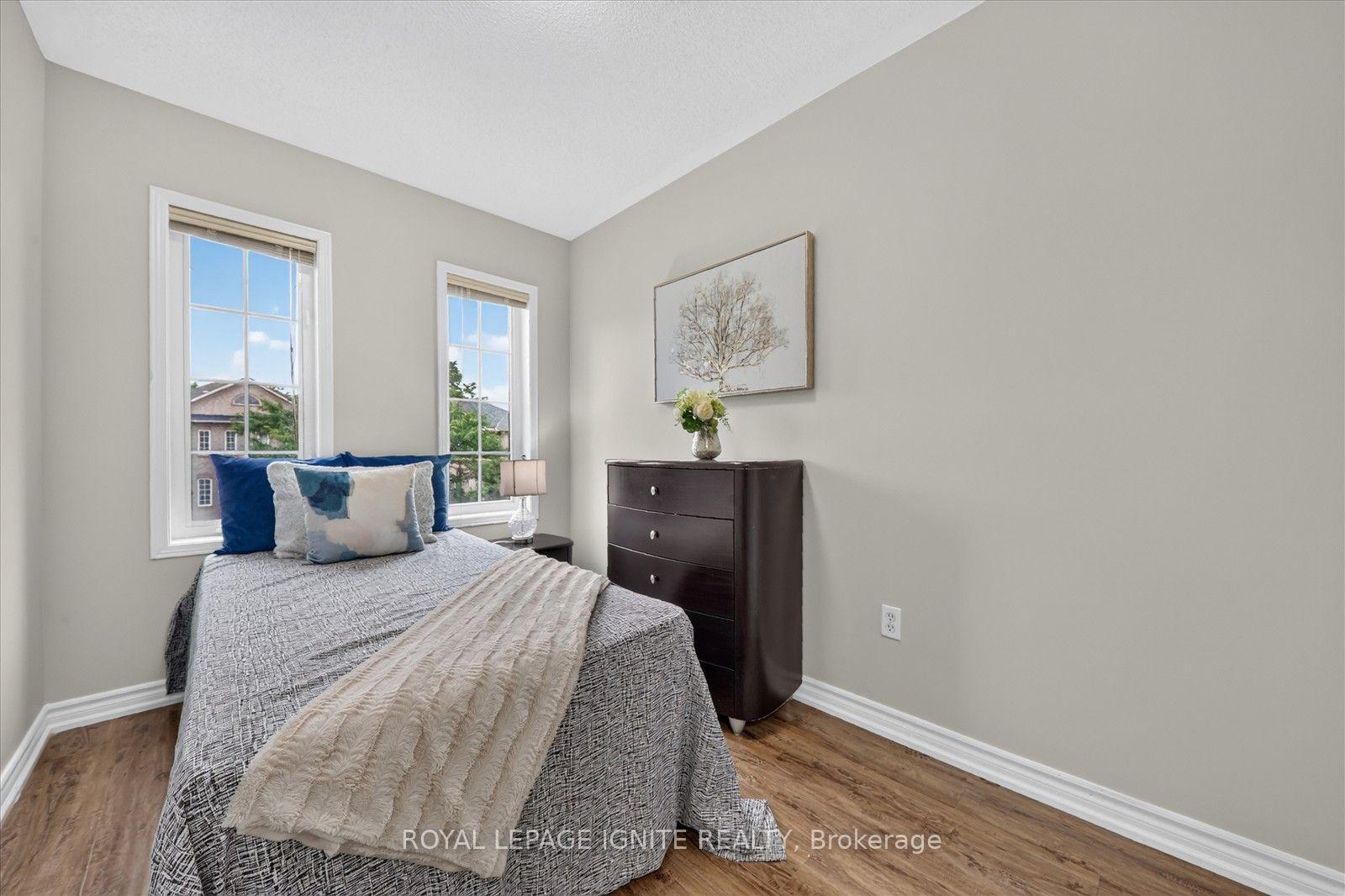 Photo 24 of 135 Conn Smythe Drive, Scarborough, Scarborough Village — HOMEH