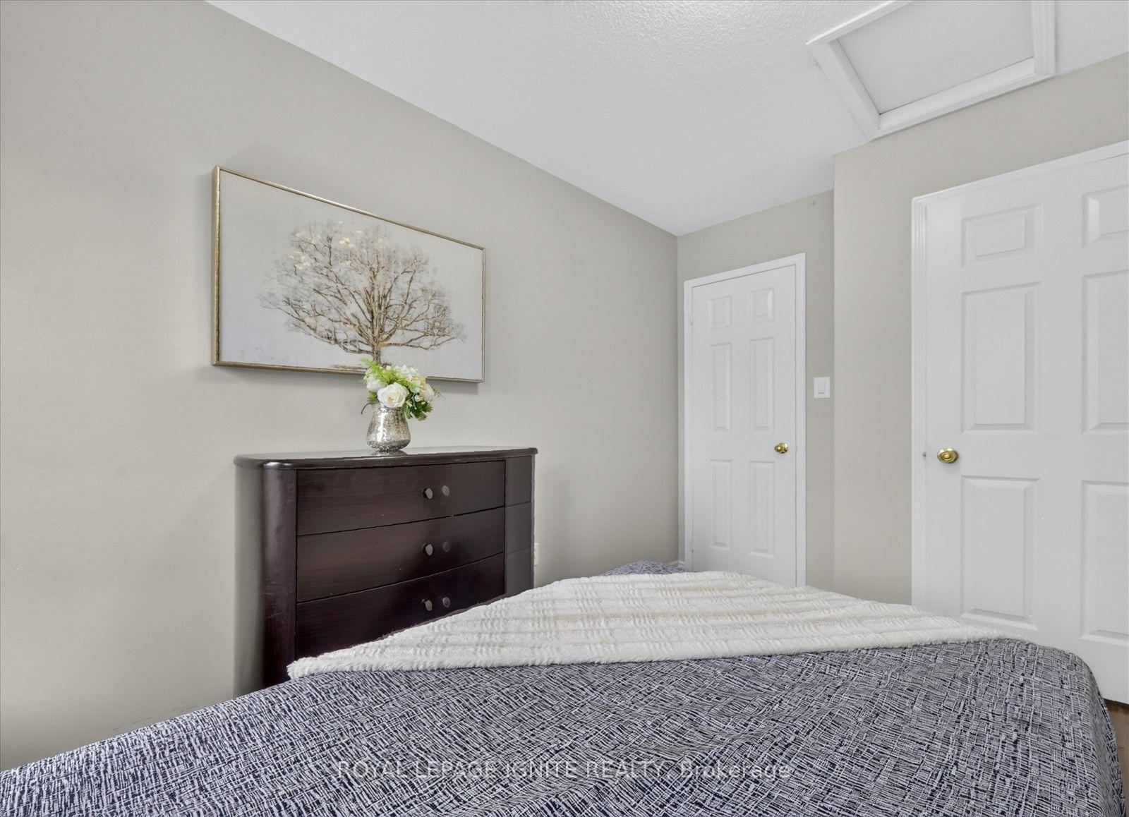 Photo 25 of 135 Conn Smythe Drive, Scarborough, Scarborough Village — HOMEH