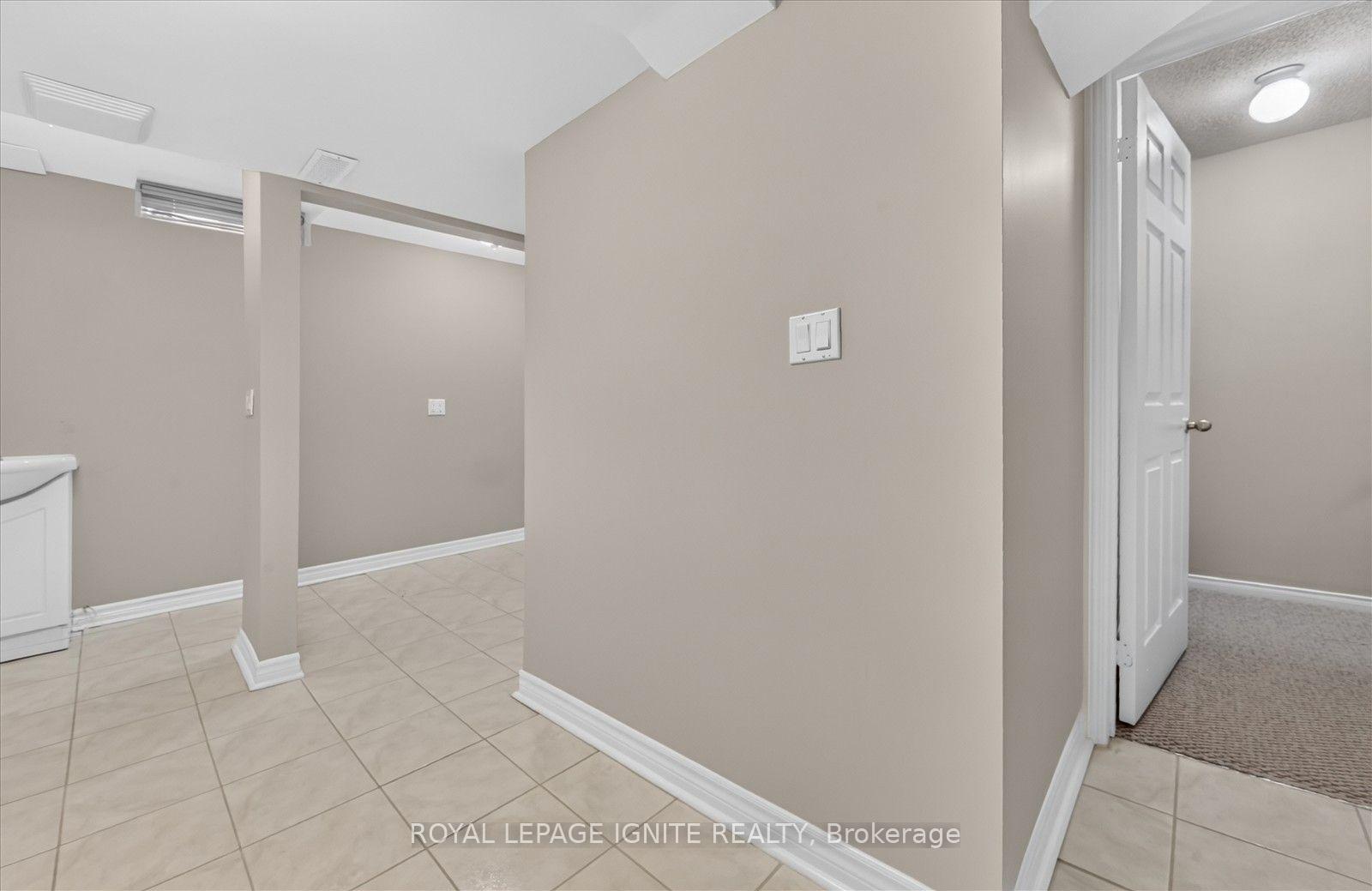 Photo 31 of 135 Conn Smythe Drive, Scarborough, Scarborough Village — HOMEH