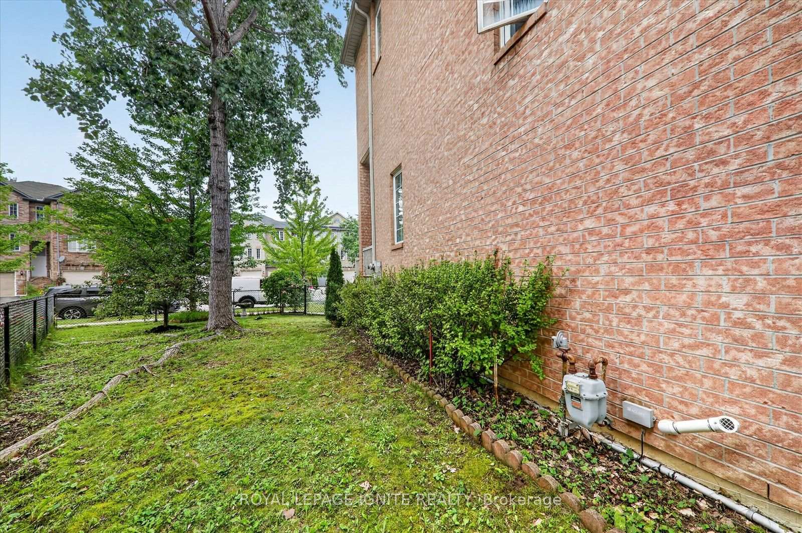 Photo 34 of 135 Conn Smythe Drive, Scarborough, Scarborough Village — HOMEH