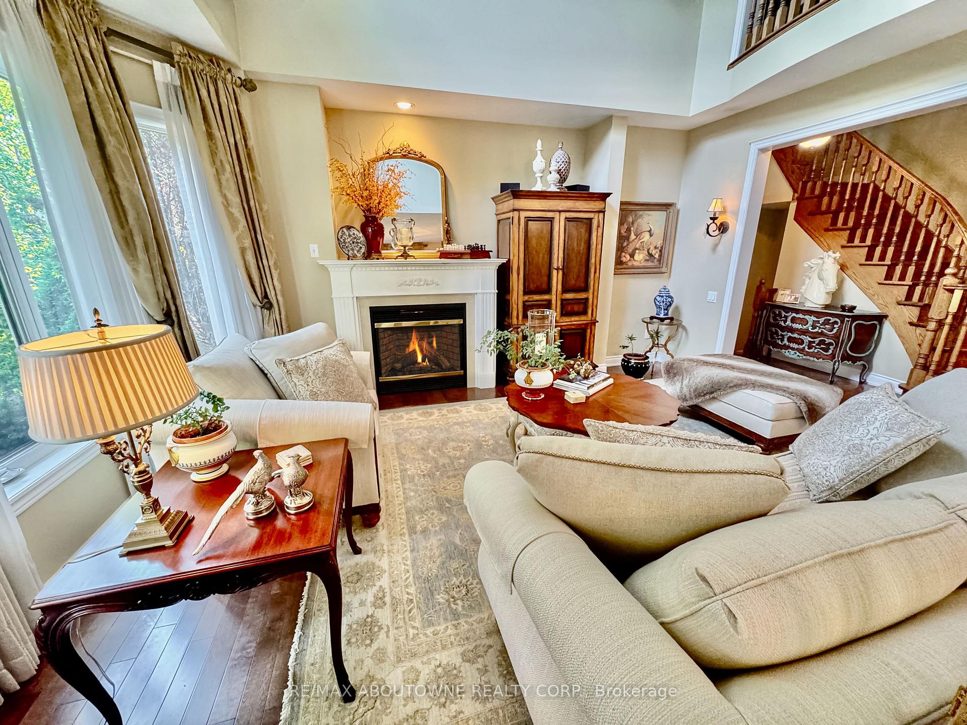 Photo 2 of 434 Nautical Boulevard, Oakville, Bronte — HOMEH