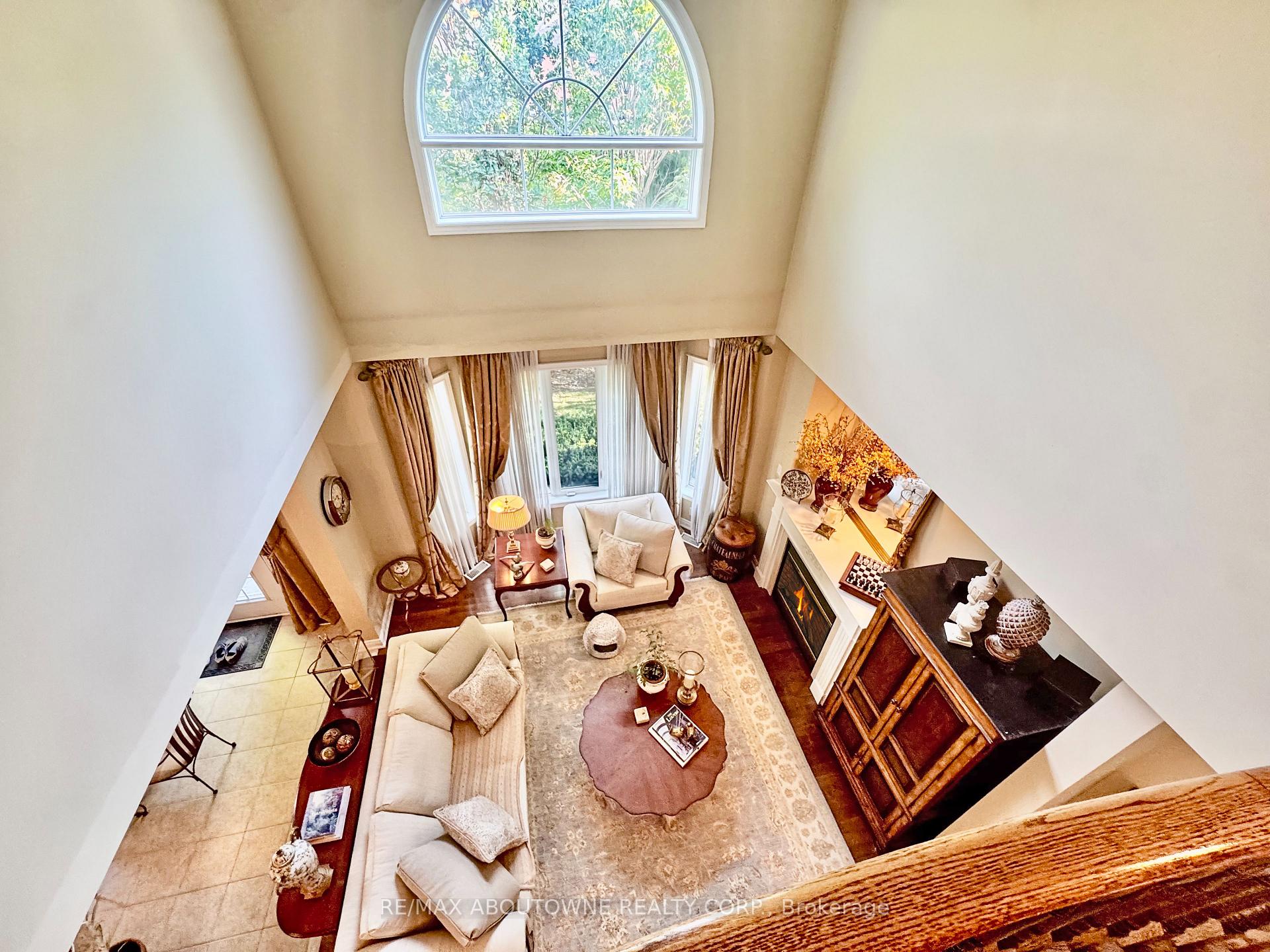 Photo 4 of 434 Nautical Boulevard, Oakville, Bronte — HOMEH