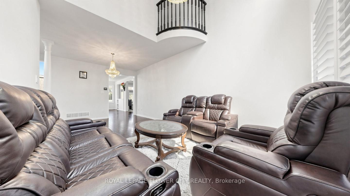 Photo 16 of 70 Boom Road, Vaughan, Vellore Village — HOMEH