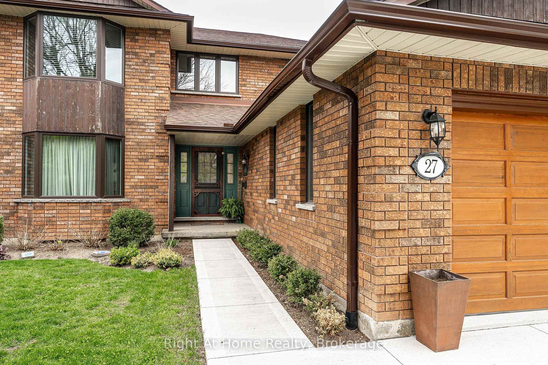 Photo 3 of 27 Kay Street, Stratford — HOMEH