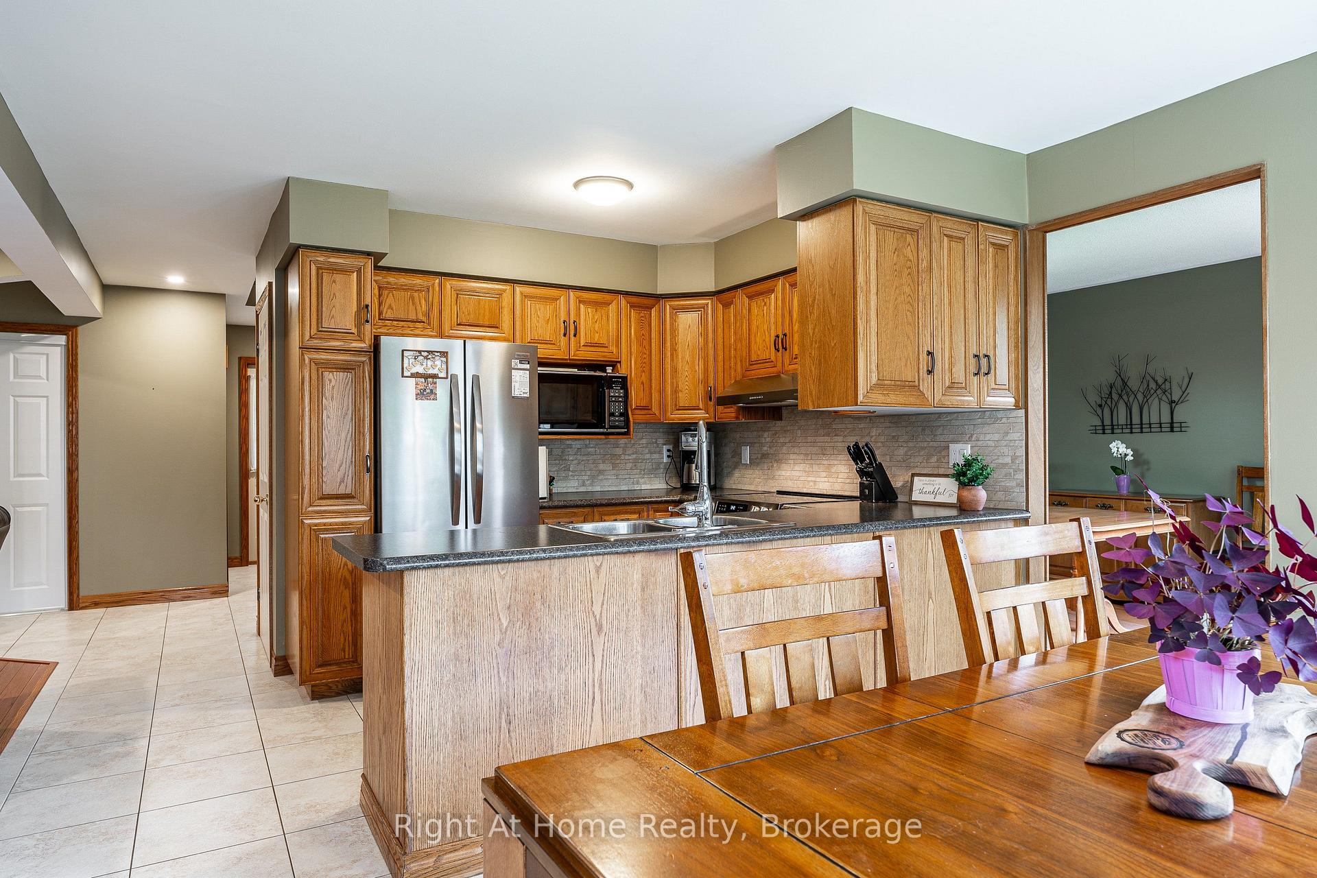 Photo 14 of 27 Kay Street, Stratford — HOMEH