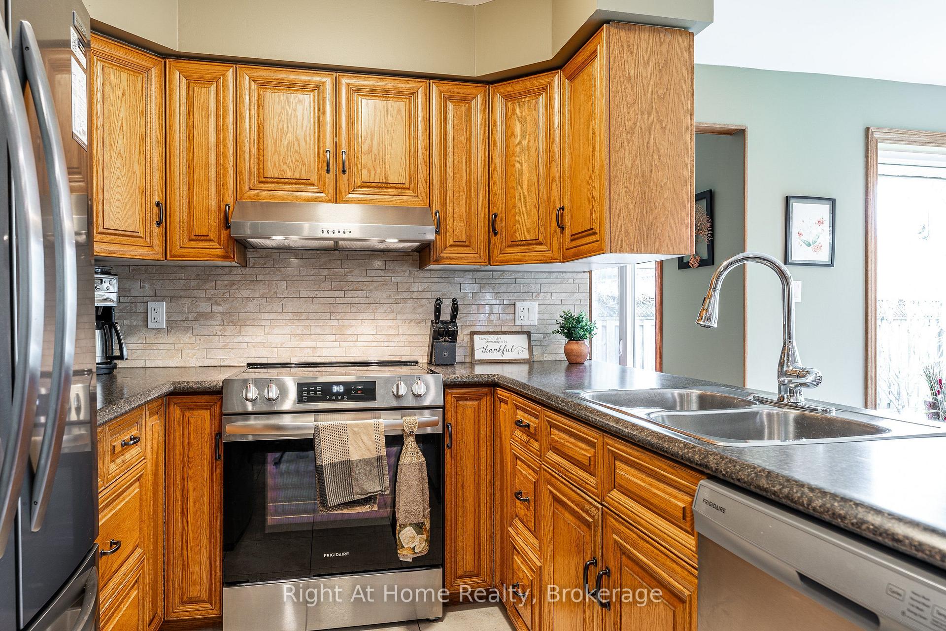 Photo 16 of 27 Kay Street, Stratford — HOMEH