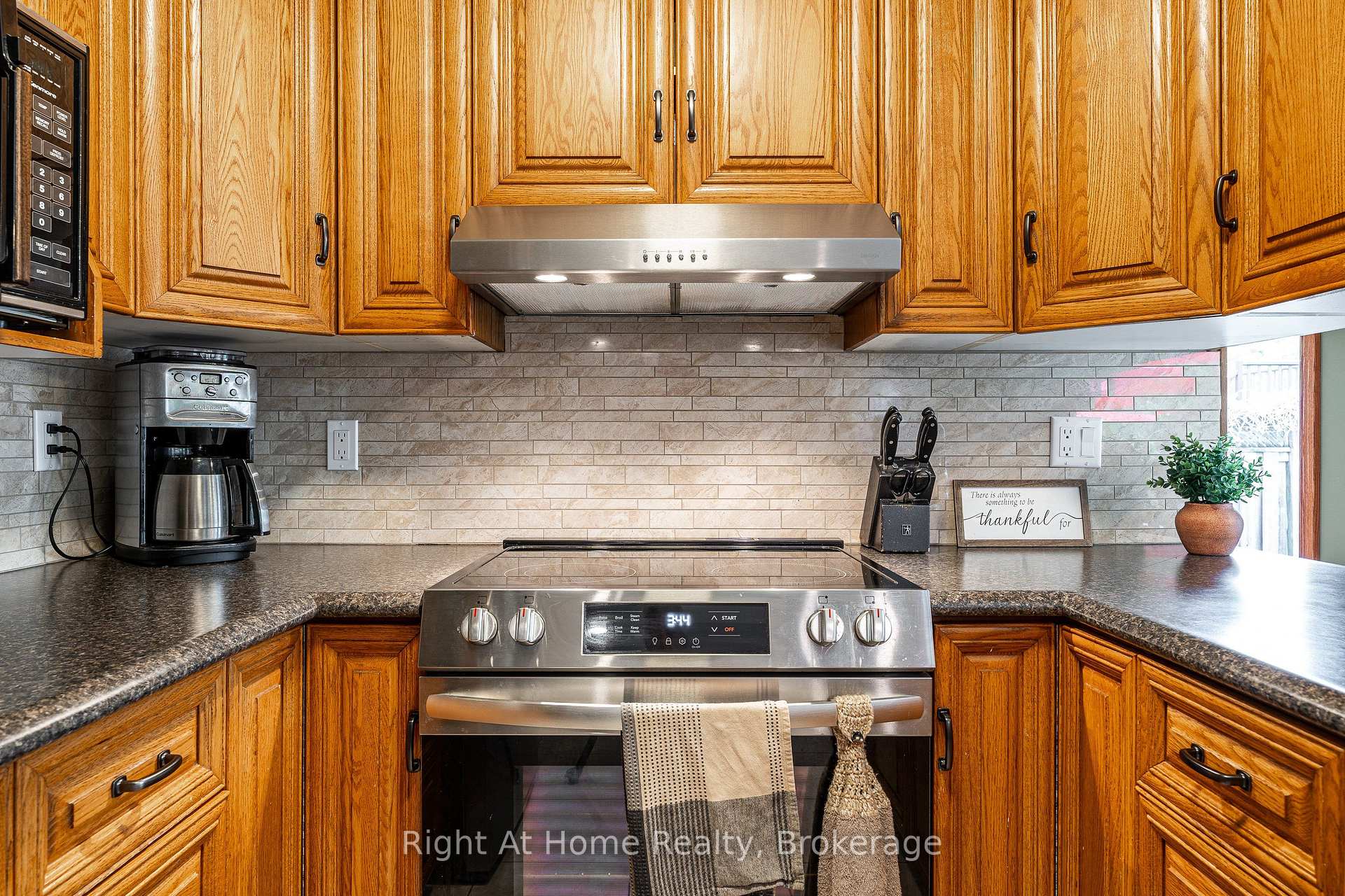 Photo 17 of 27 Kay Street, Stratford — HOMEH