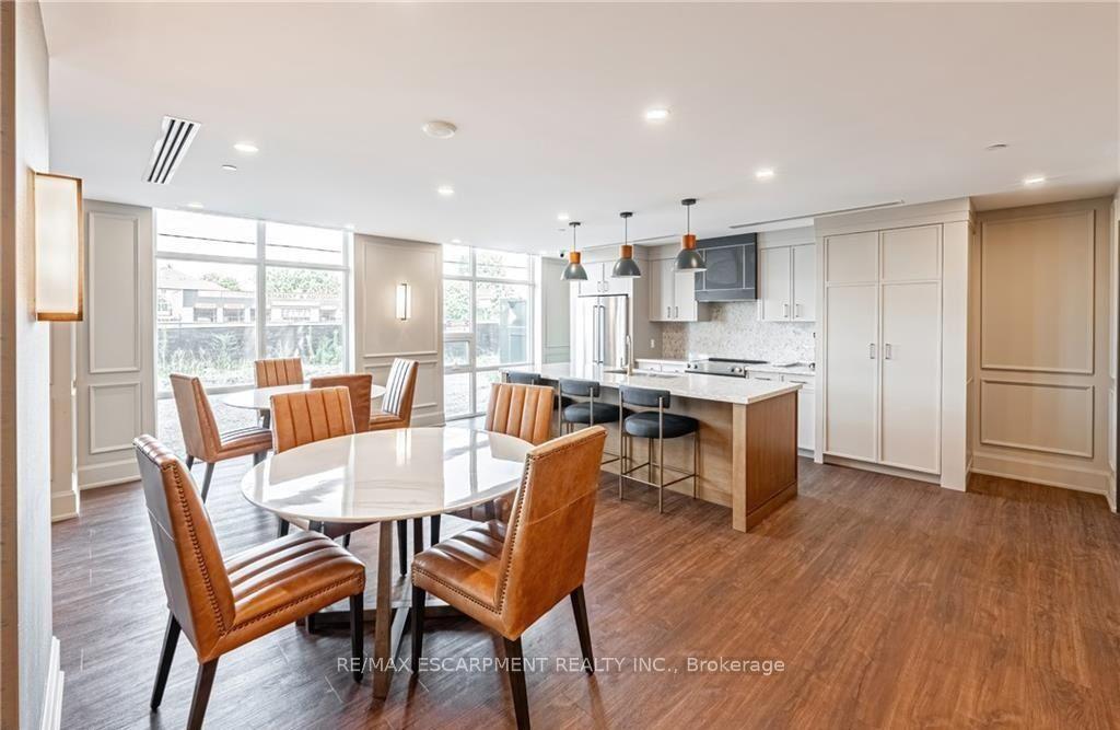 Photo 12 of Unit 714, 460 Dundas Street E, Hamilton, Waterdown — HOMEH
